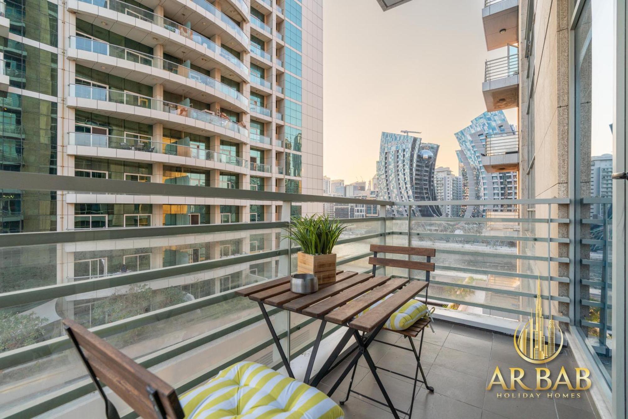 Hamilton Residence - Premium 1Br Best Canal View - Business Bay