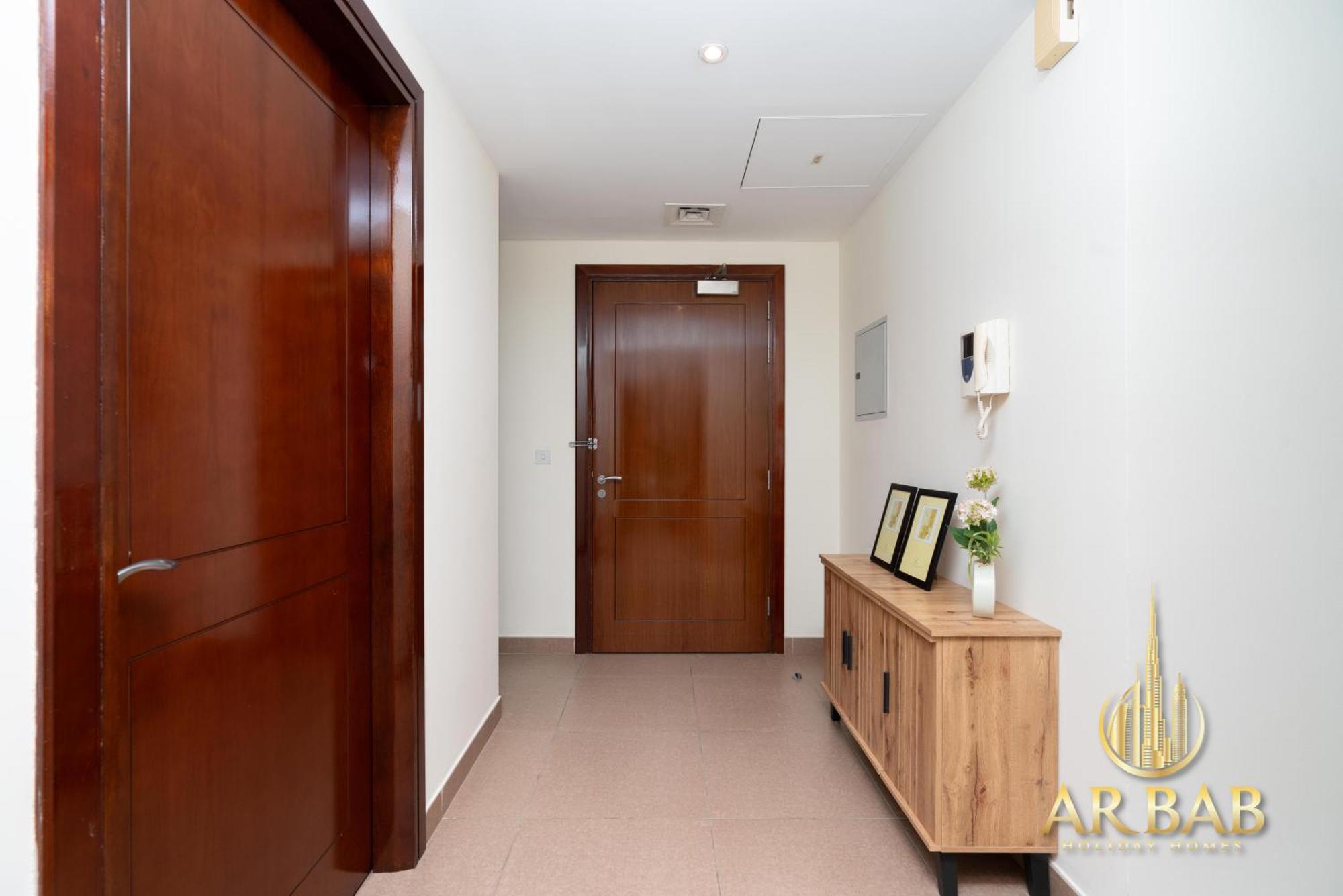 Hamilton Residence - Premium 1Br Best Canal View - Business Bay