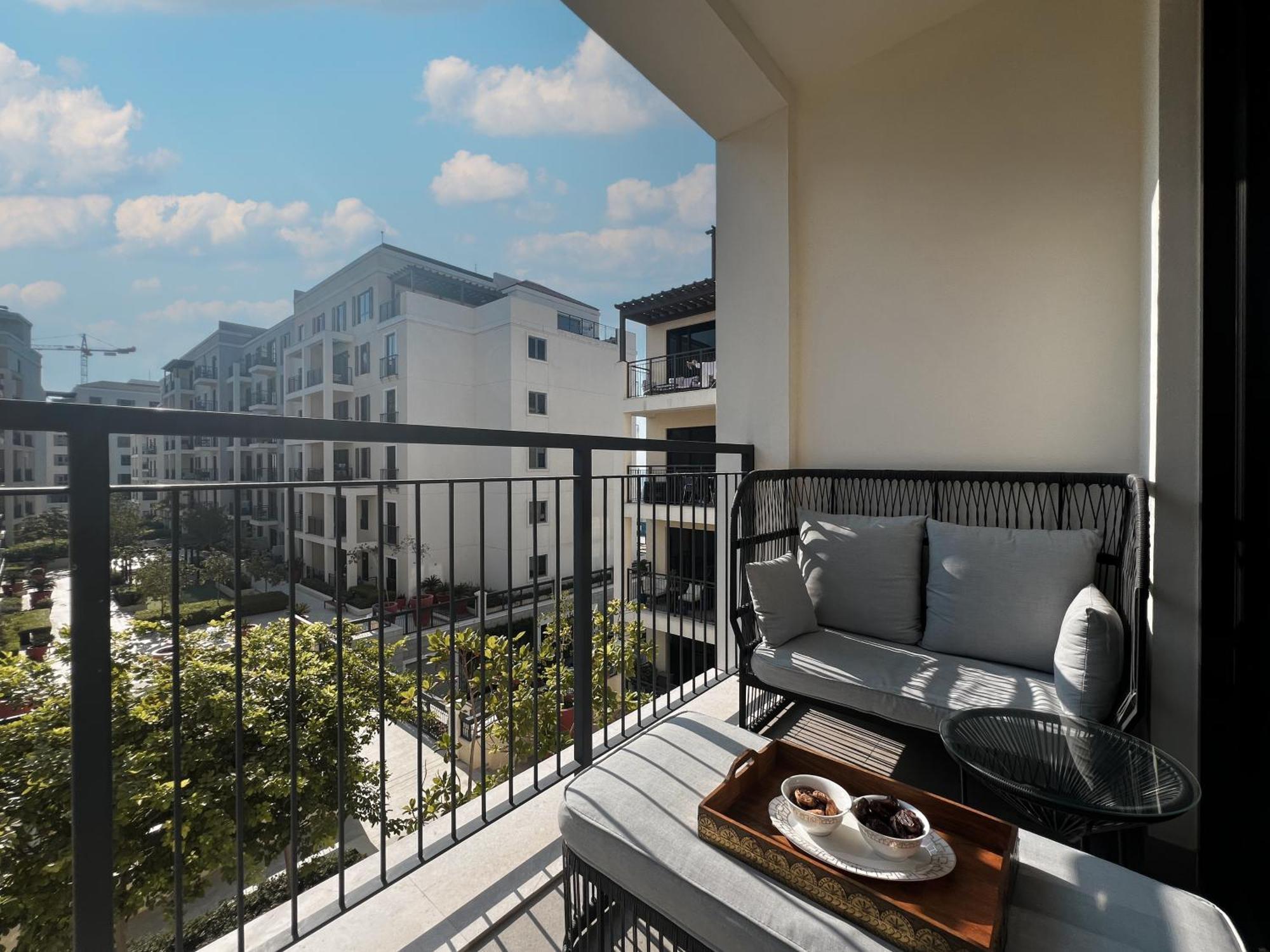 Exquisite 2br In La Cote Building 5 *