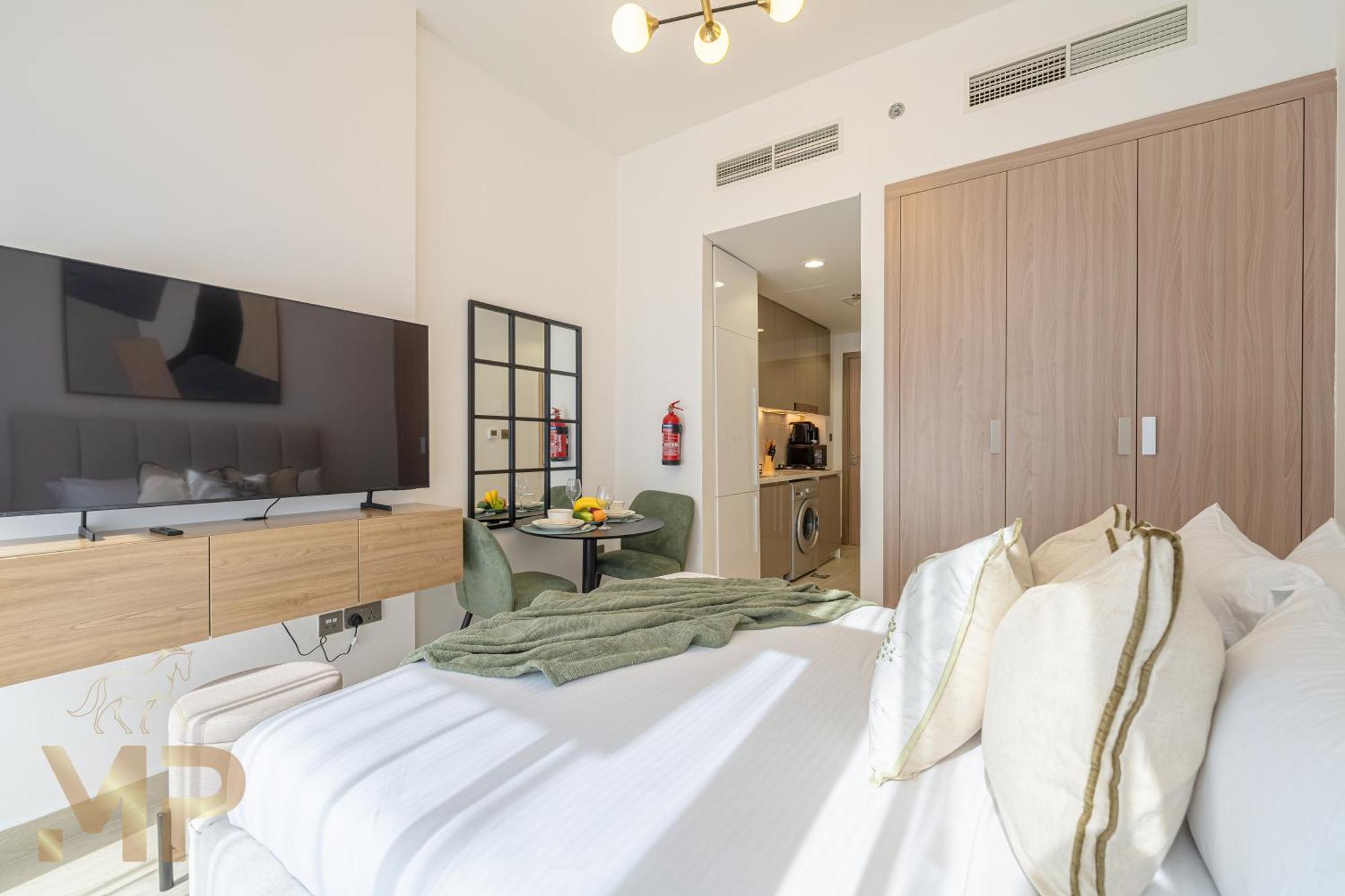 Marcopolo - Chic Huge Balcony & Top-notch Amenities * Dubai