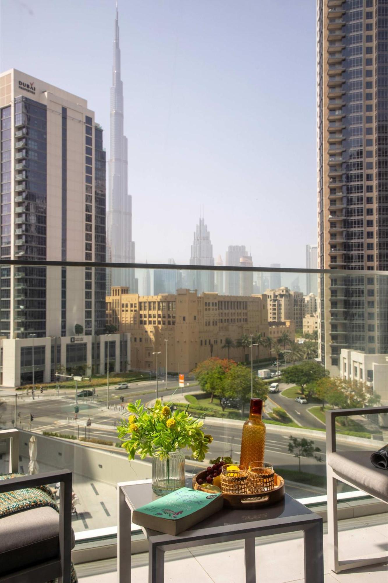 Frank Porter - Marquise Square Tower Apartment Dubai