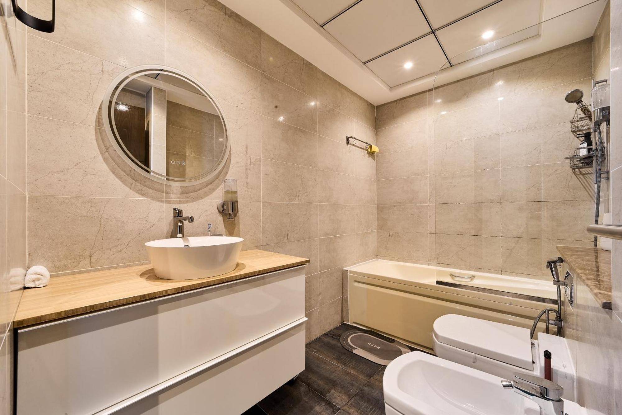 Apartment Spacious 2br In Vibrant Marina
