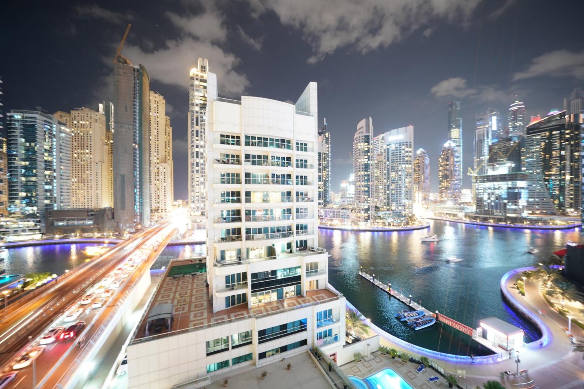 Exquisite Marina View 2 Bedrooms Near Metro And Marina Mall Apartment *