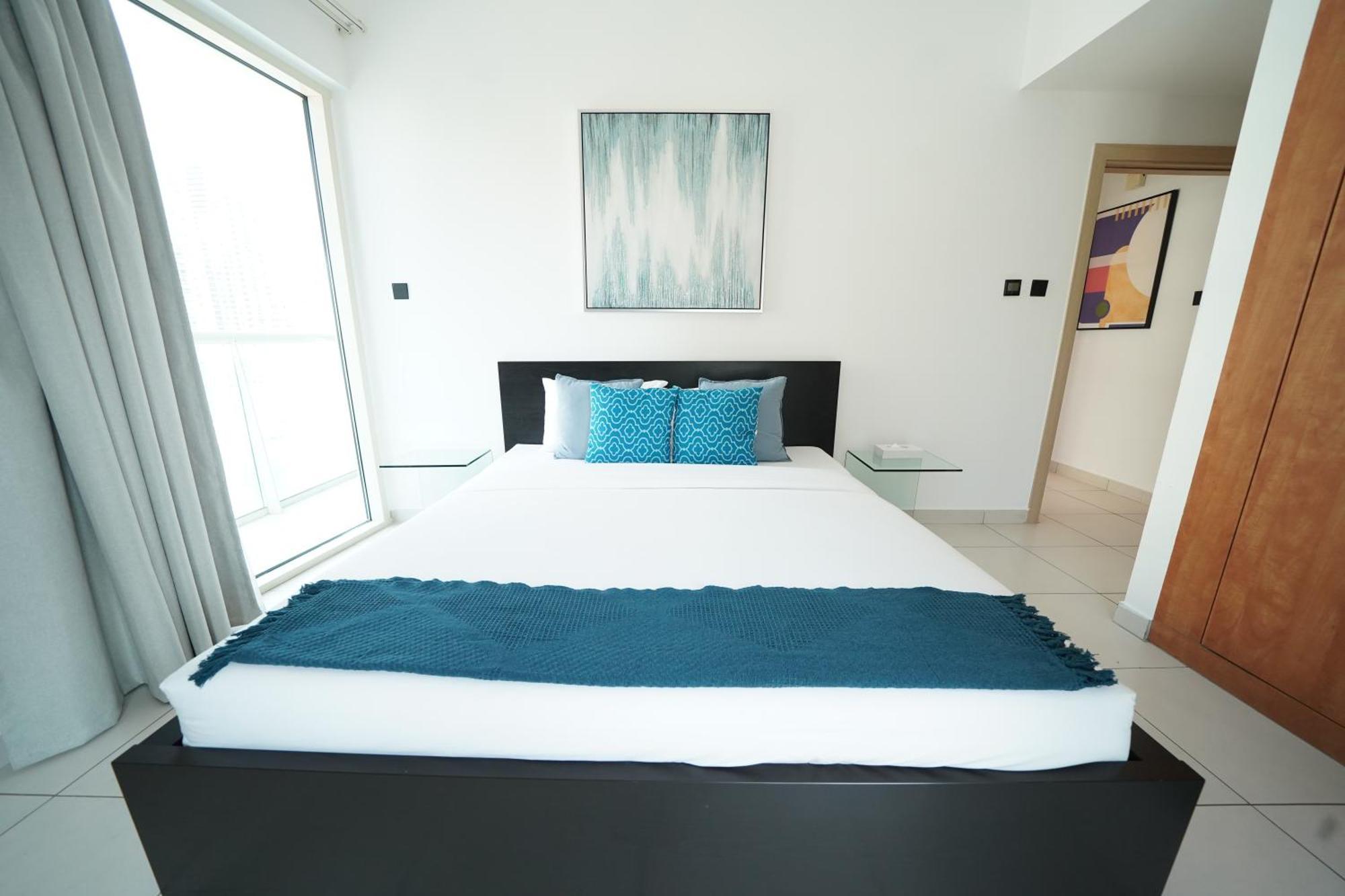 Apartment Exquisite Marina View 2 Bedrooms Near Metro And Marina Mall Dubai