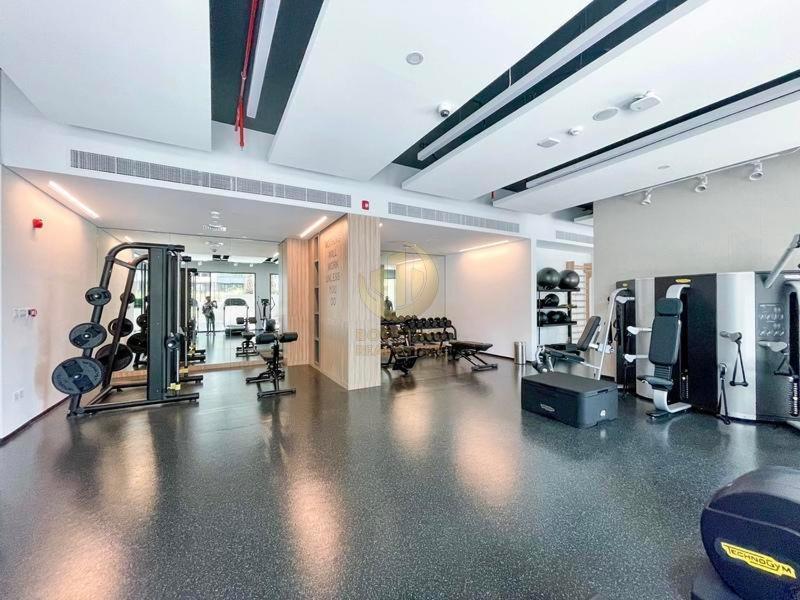 Spacious 1br With View , 5mins To Downtown - 607 *