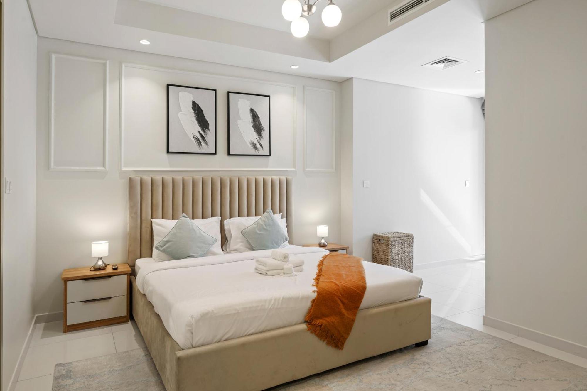 Stunning 2br With Burj Views Infinity Pool