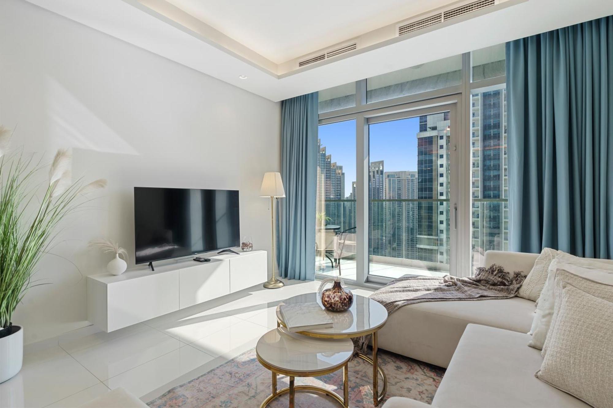 Stunning 2br With Burj Views Infinity Pool *