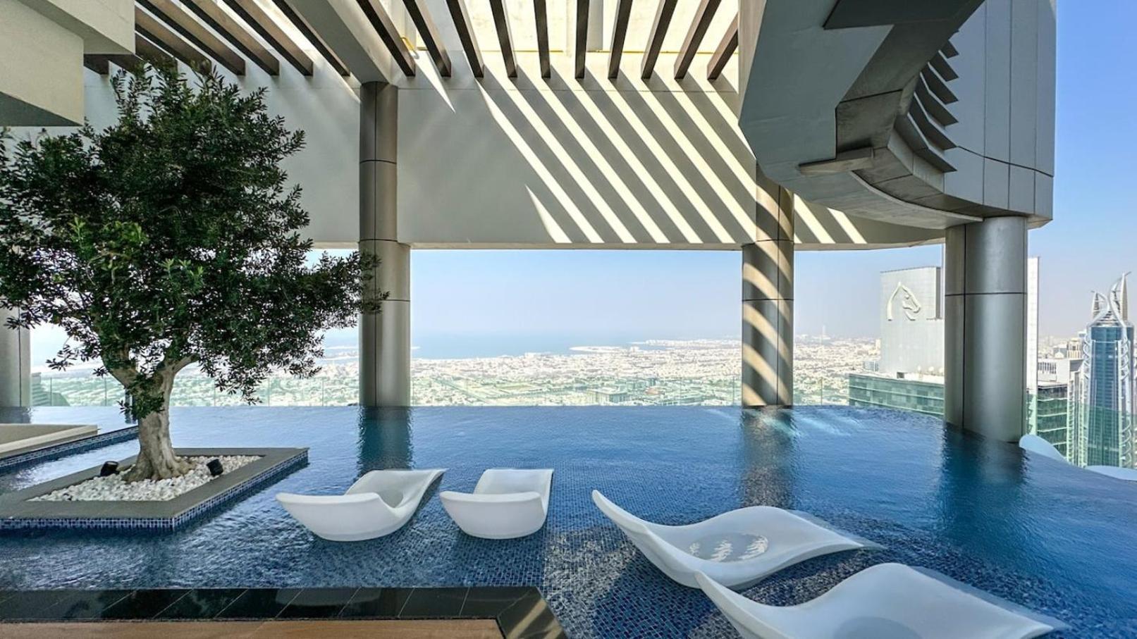 Stunning 2br With Burj Views Infinity Pool Apartment Dubai