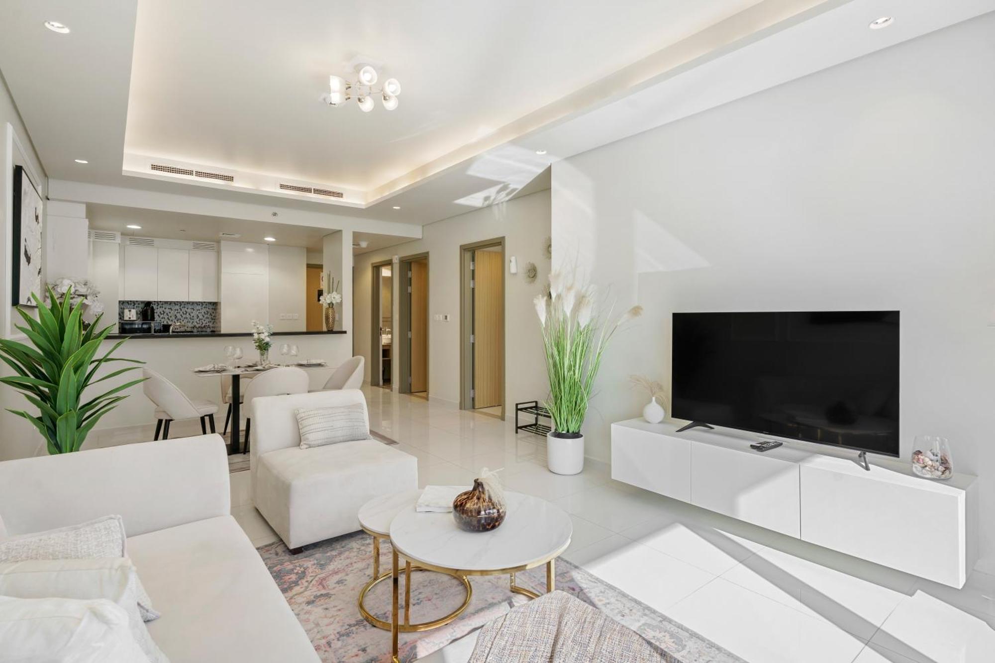 Stunning 2br With Burj Views Infinity Pool *