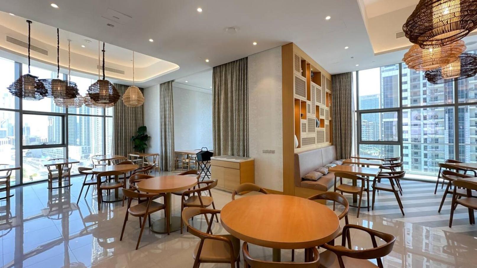 Stunning 2br With Burj Views Infinity Pool