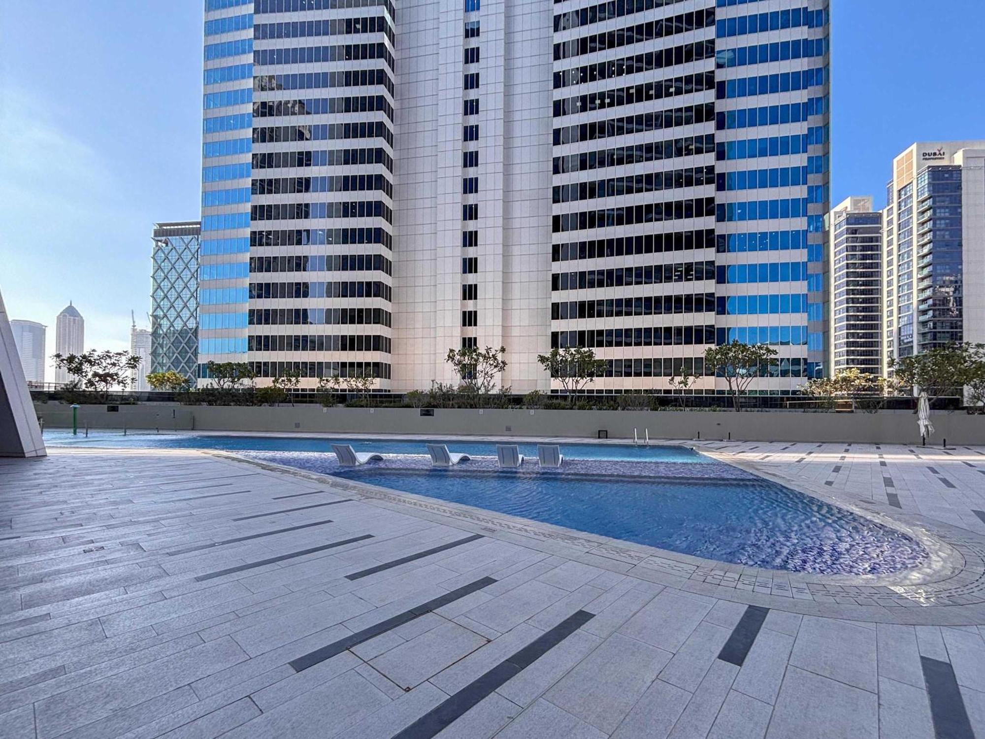 Apartment Frank Porter - Marquise Square Tower Dubai