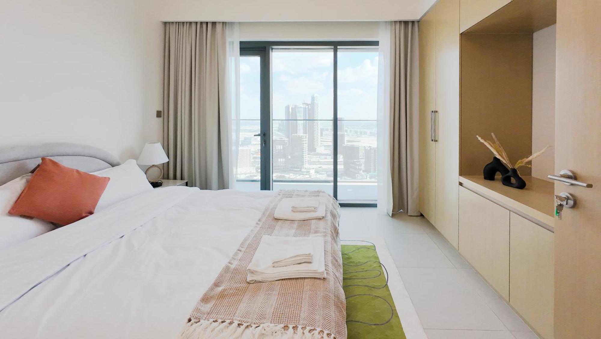 Cozy 1-br In The Heart Of With Skyline Views