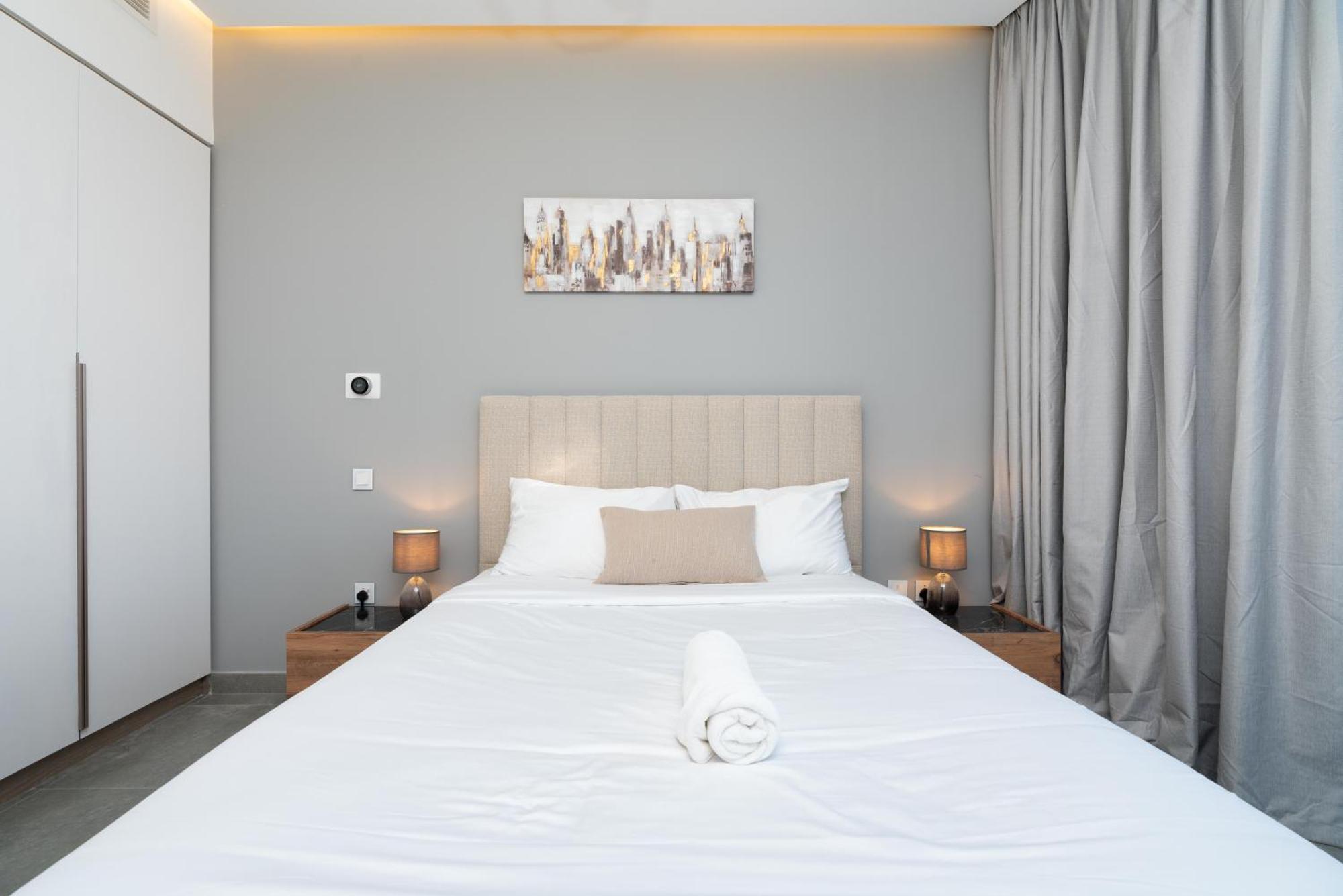 Apartment Chic Waterfront Escape With Stunning Views In Stella Maris, Marina Dubai