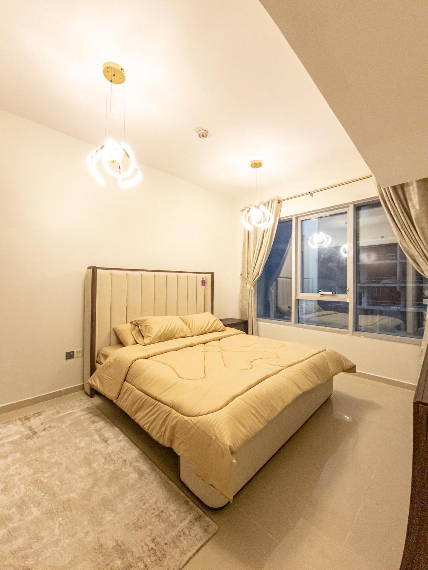 Lavish 1 Bedroom Downtown * Dubai
