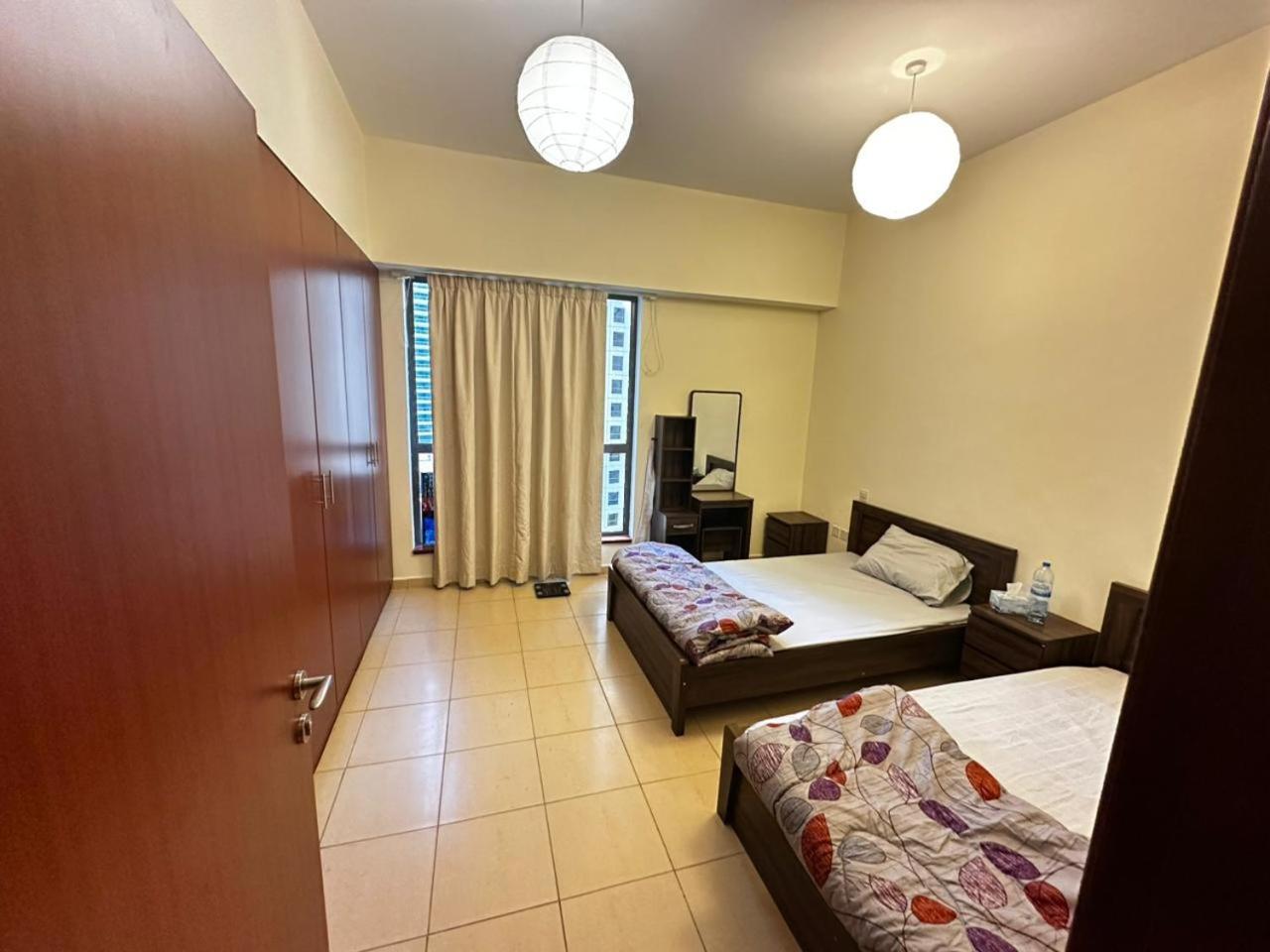 Spacious Bedroom With Easy Access To The Tram And Beach, Located Near Jbr Walk Guest house *