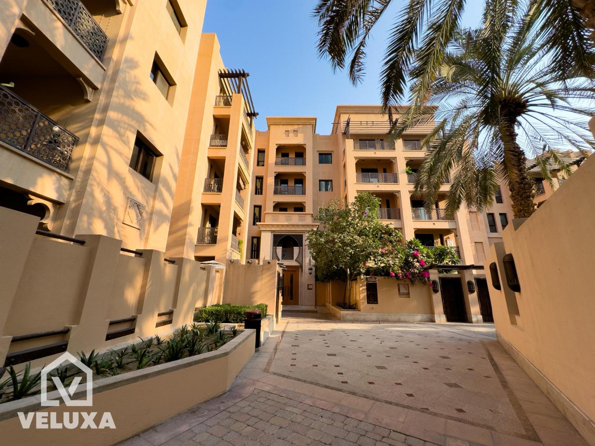 Apartment Veluxa -heritage 3 Bed Burj View *