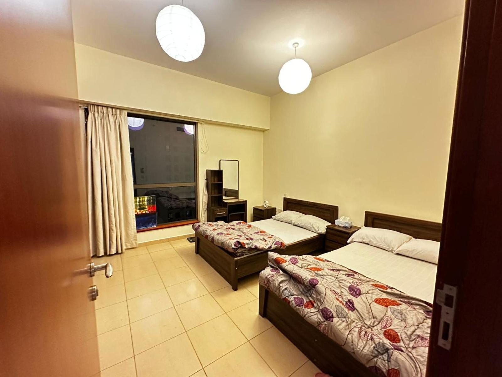 Spacious Bedroom With Easy Access To The Tram And Beach, Located Near Jbr Walk Guest house Dubai