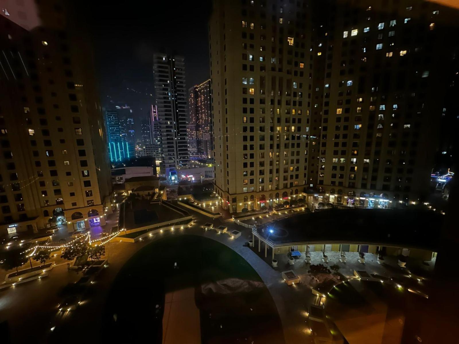 Spacious Bedroom With Easy Access To The Tram And Beach, Located Near Jbr Walk Guest house Dubai
