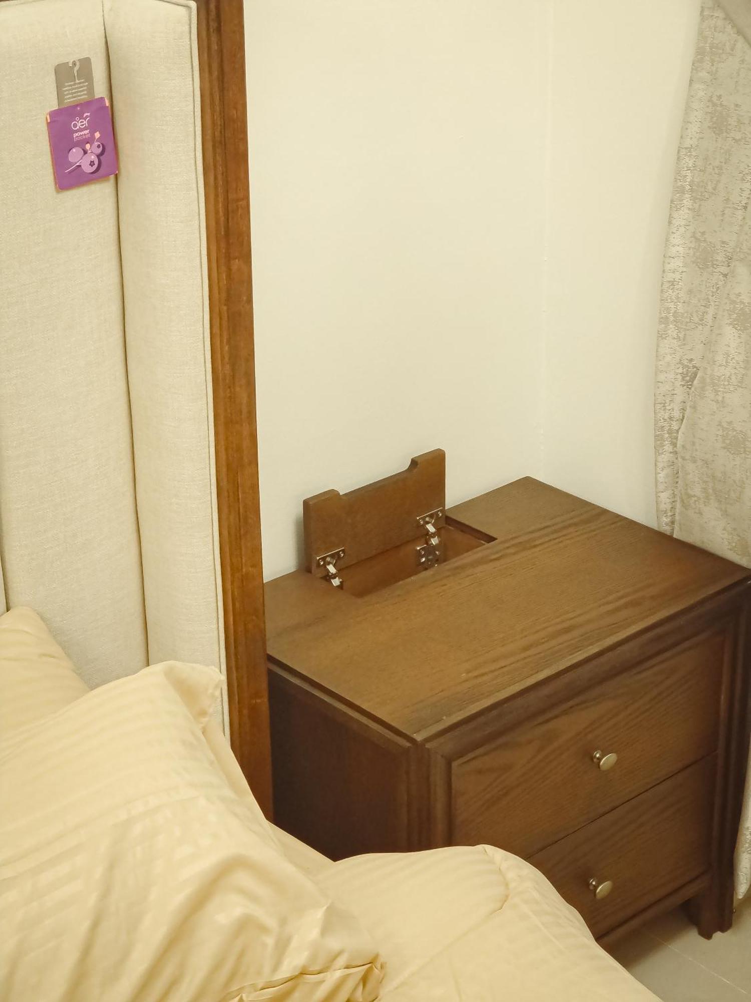 Lavish 1 Bedroom Downtown Apartment Dubai