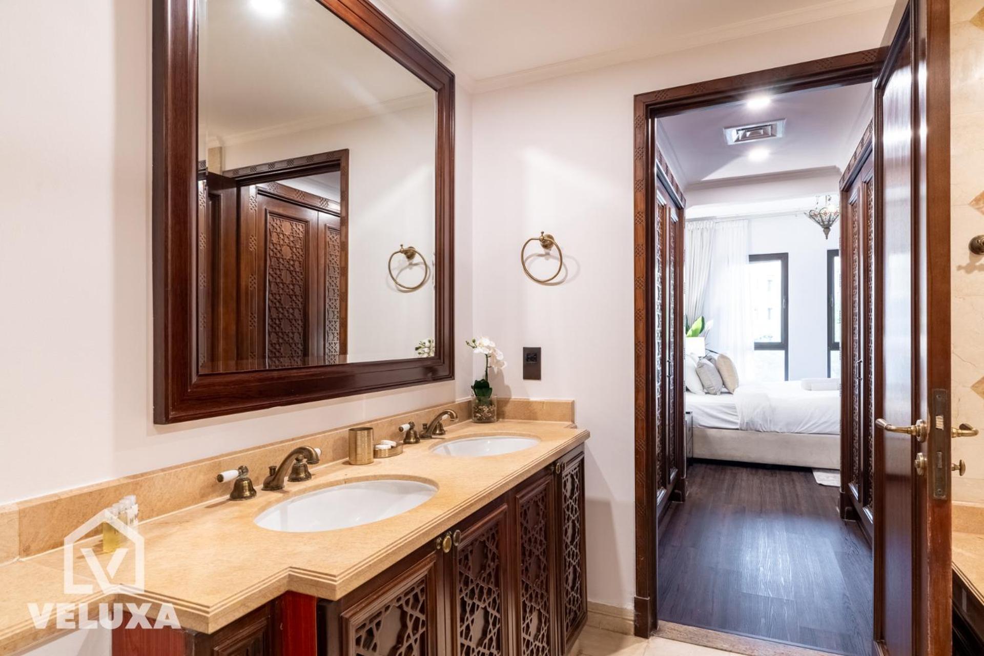 Apartment Veluxa -heritage 3 Bed Burj View
