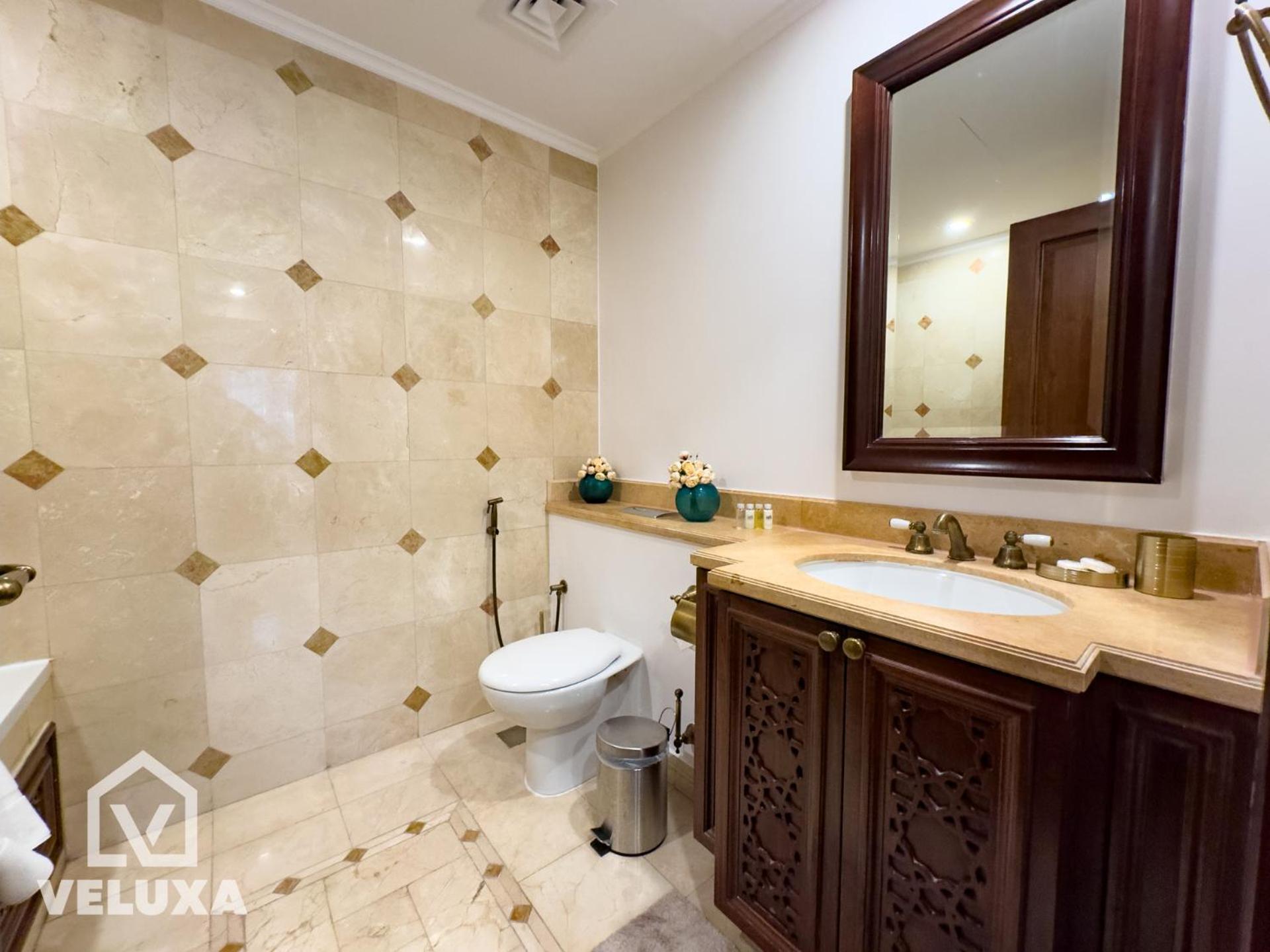 Veluxa -heritage 3 Bed Burj View Apartment