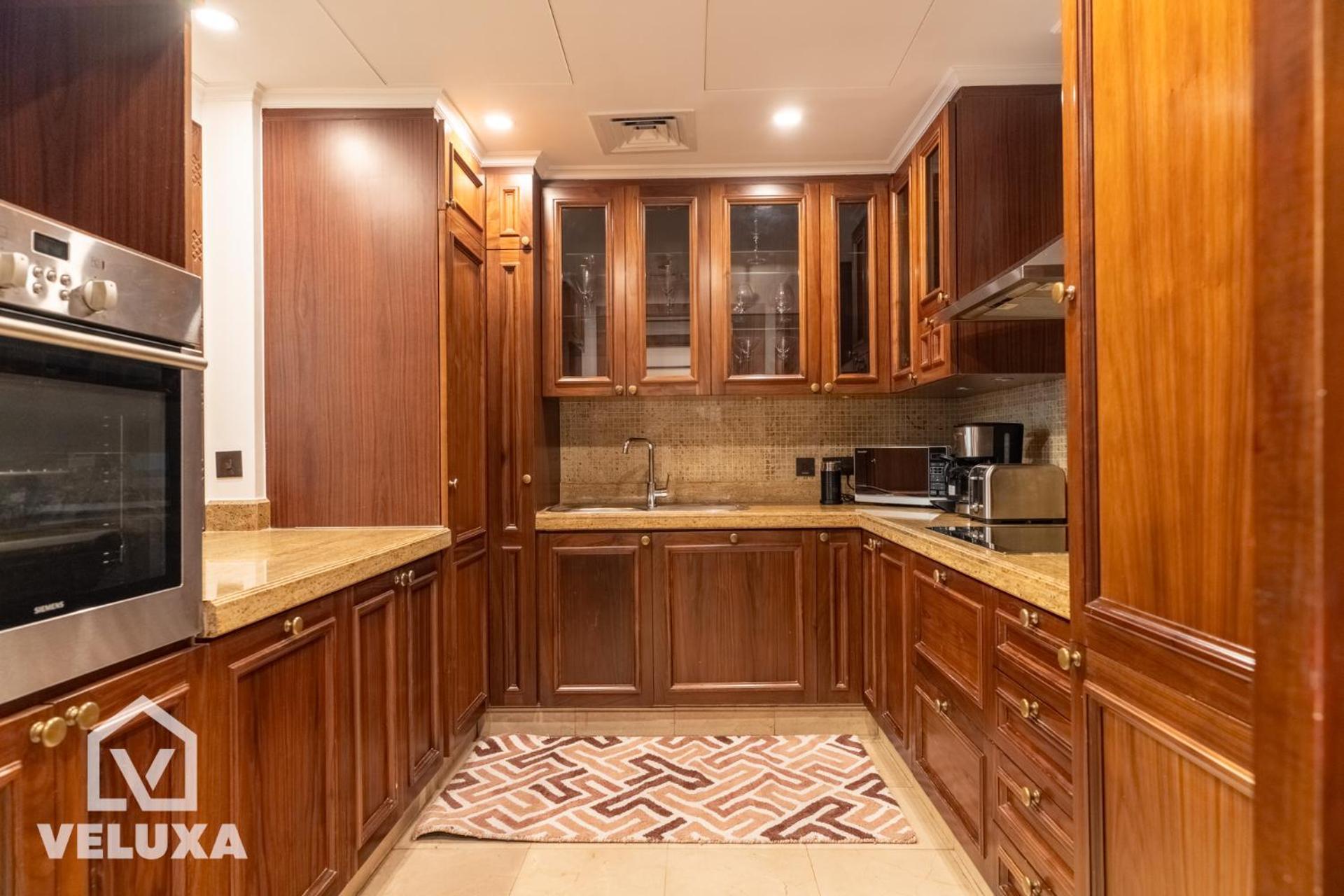 Veluxa -heritage 3 Bed Burj View Apartment
