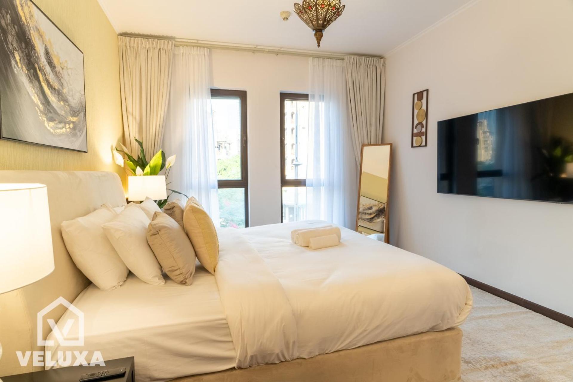 Veluxa -heritage 3 Bed Burj View Apartment Dubai