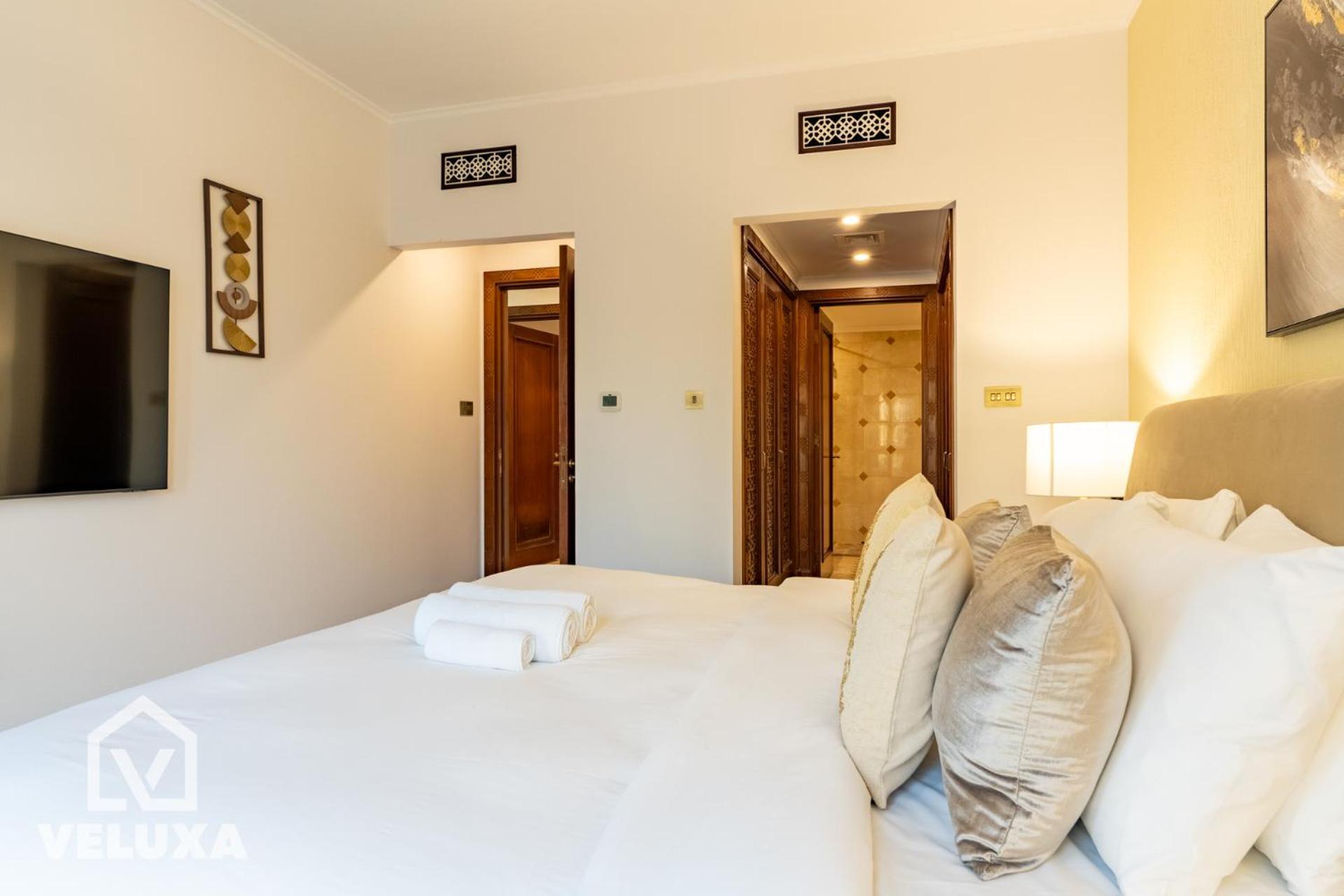 Apartment Veluxa -heritage 3 Bed Burj View Dubai