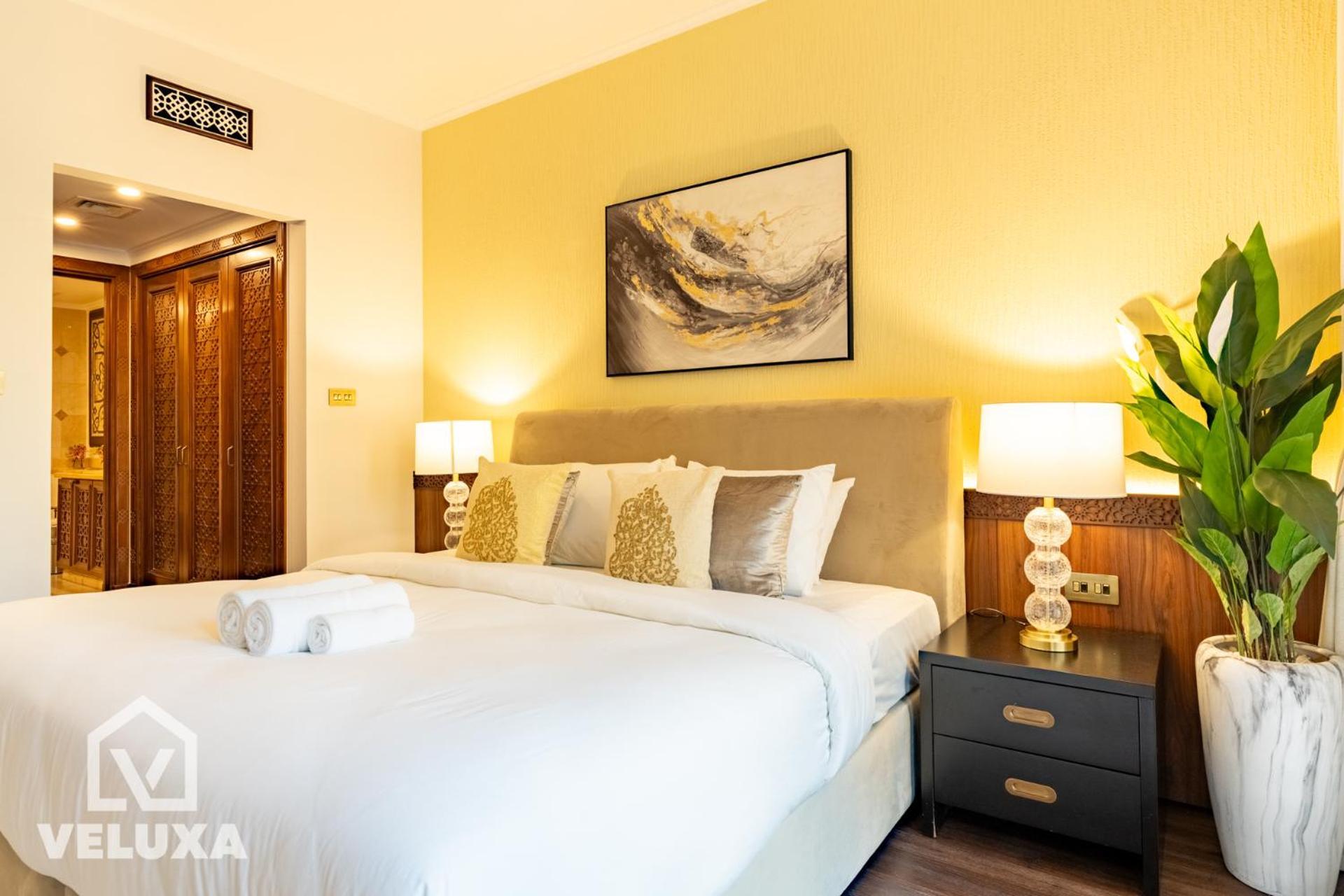 Veluxa -heritage 3 Bed Burj View