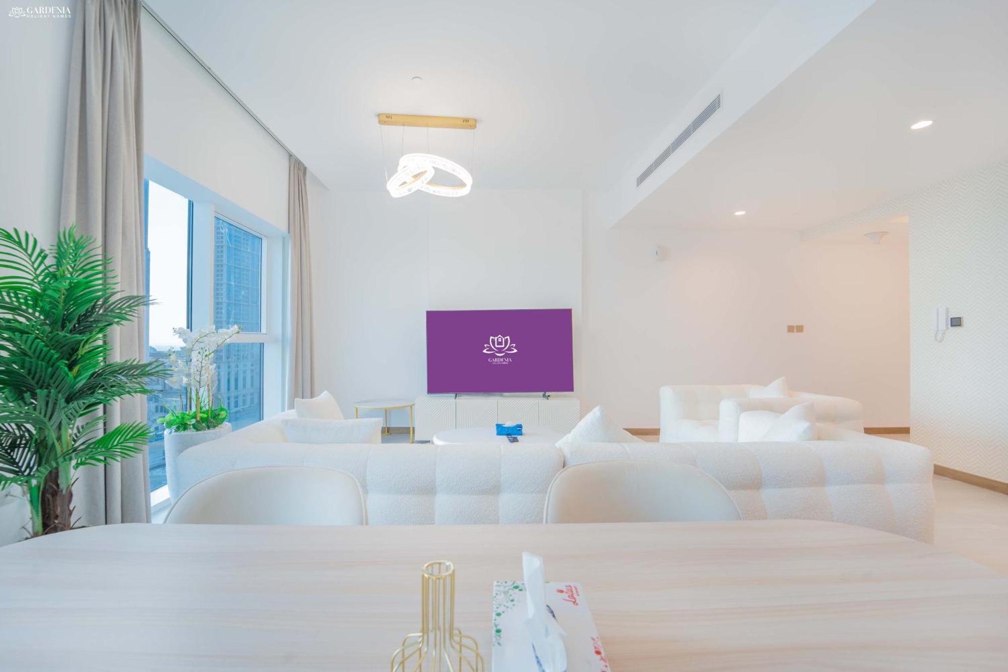 Fabulous Missoni Designer Building, 3 Bedroom Maid * Dubai