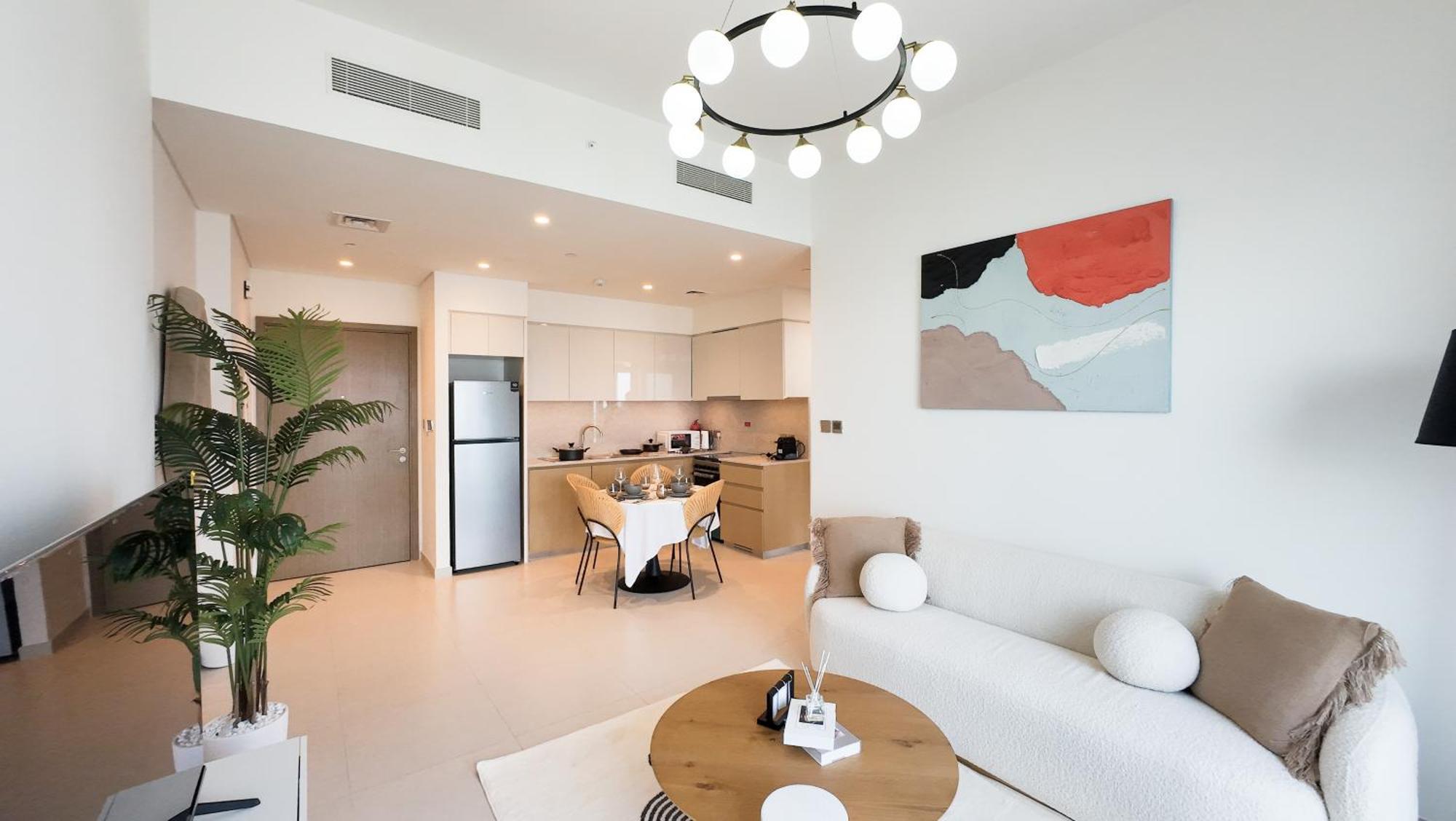 Apartment Cozy 1-br In The Heart Of With Skyline Views Dubai