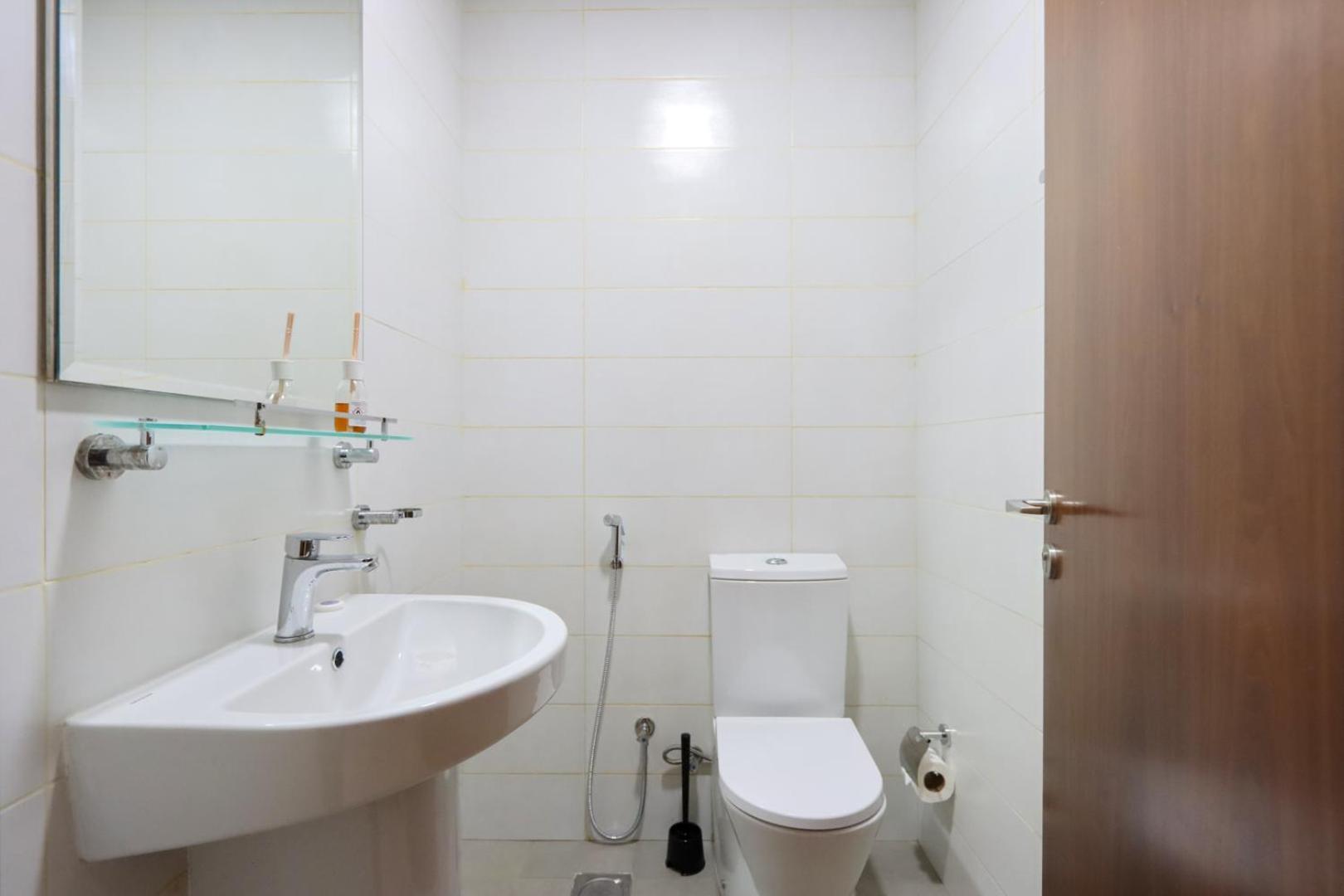 Livbnb - 2b Maid's In Dunya, 5min Walk To Mall Apartment *