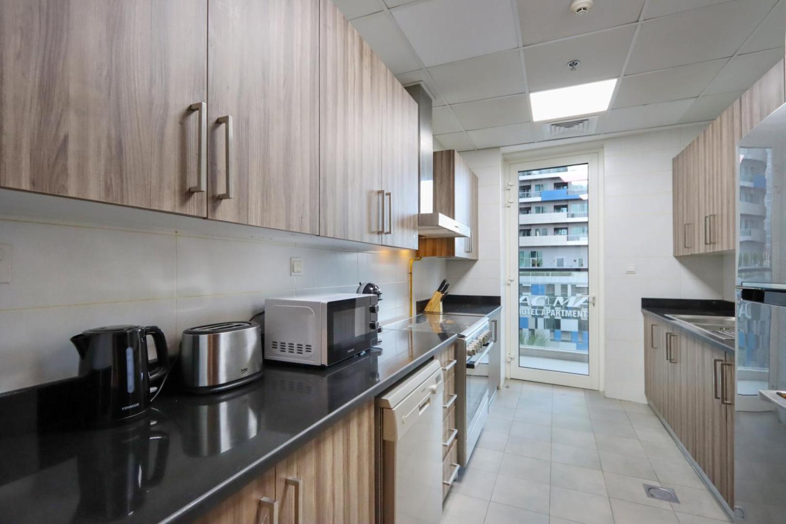 Livbnb - 2b Maid's In Dunya, 5min Walk To Mall Apartment