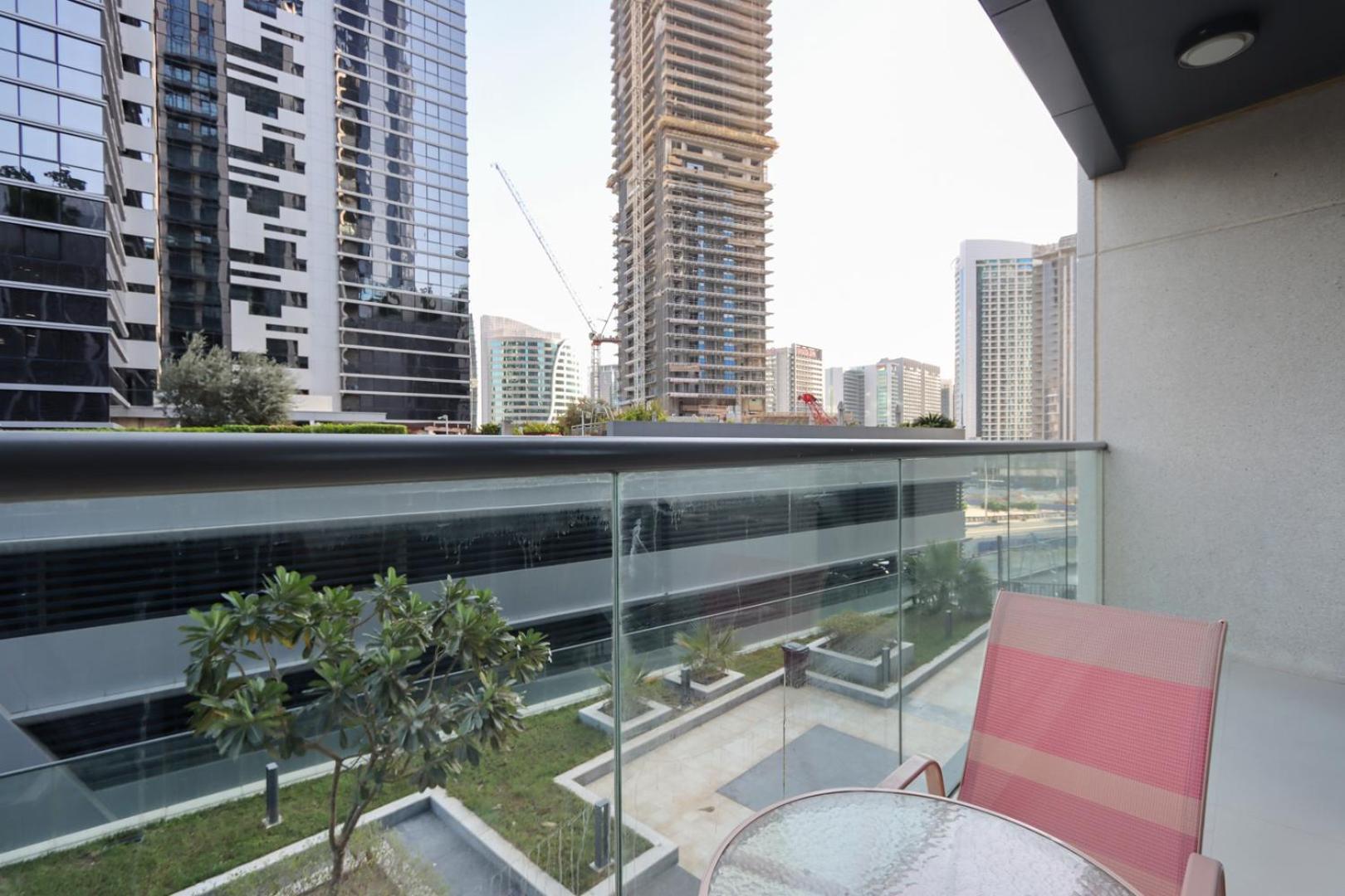 Apartment Livbnb - 2b Maid's In Dunya, 5min Walk To Mall Dubai