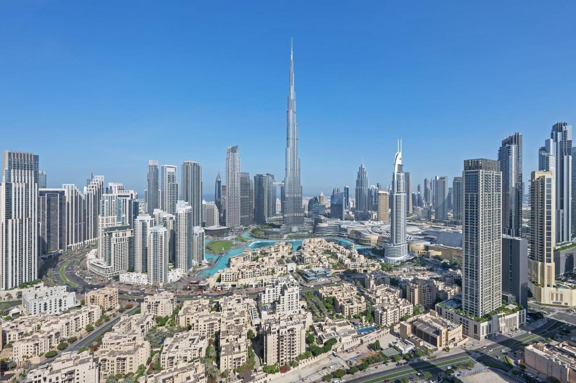 2 Bedrooms With Iconic Burj Khalifa Views * Dubai