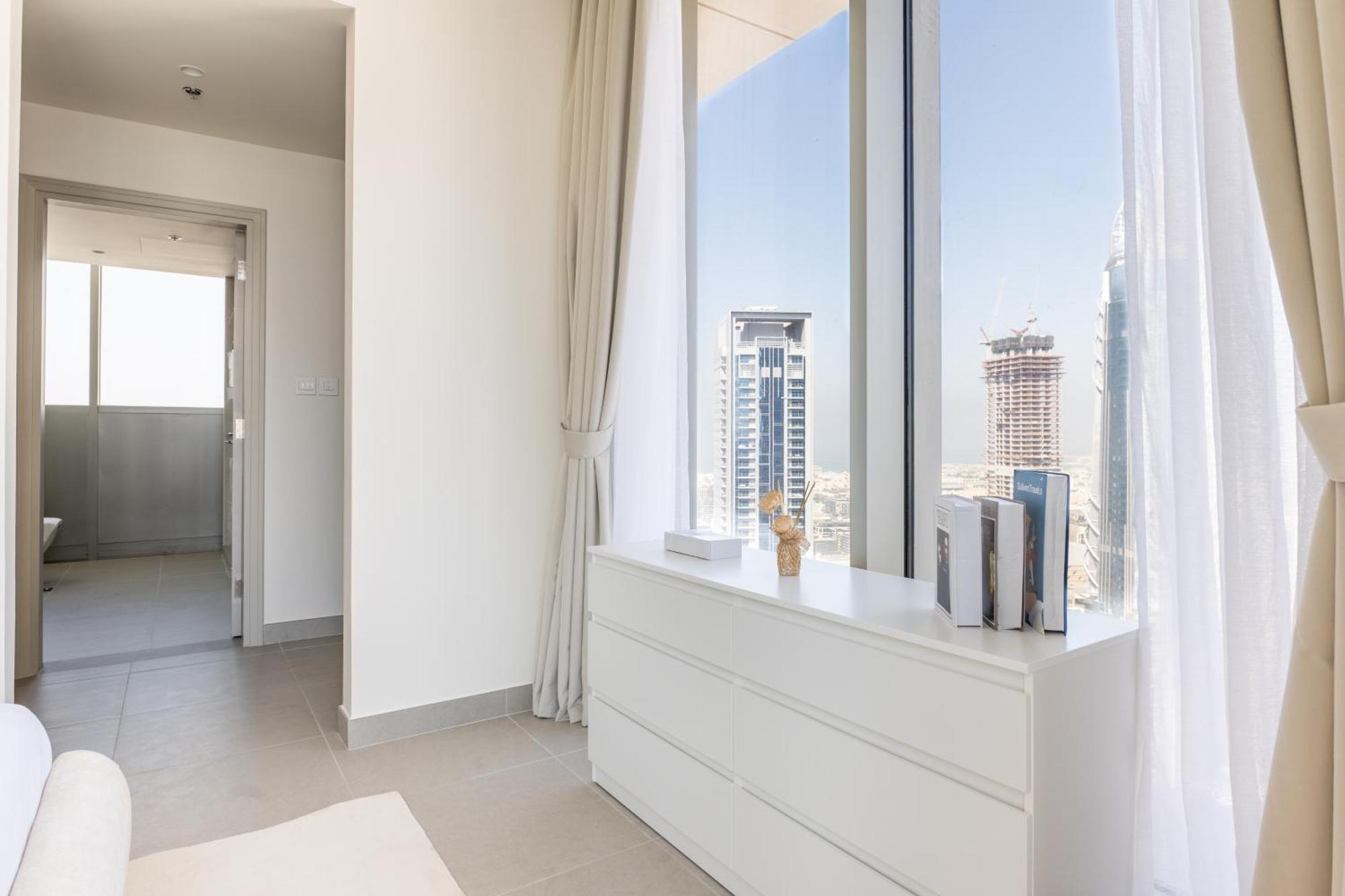 Apartment Luxury 3br And Maid Tower 1 With Fountain View *