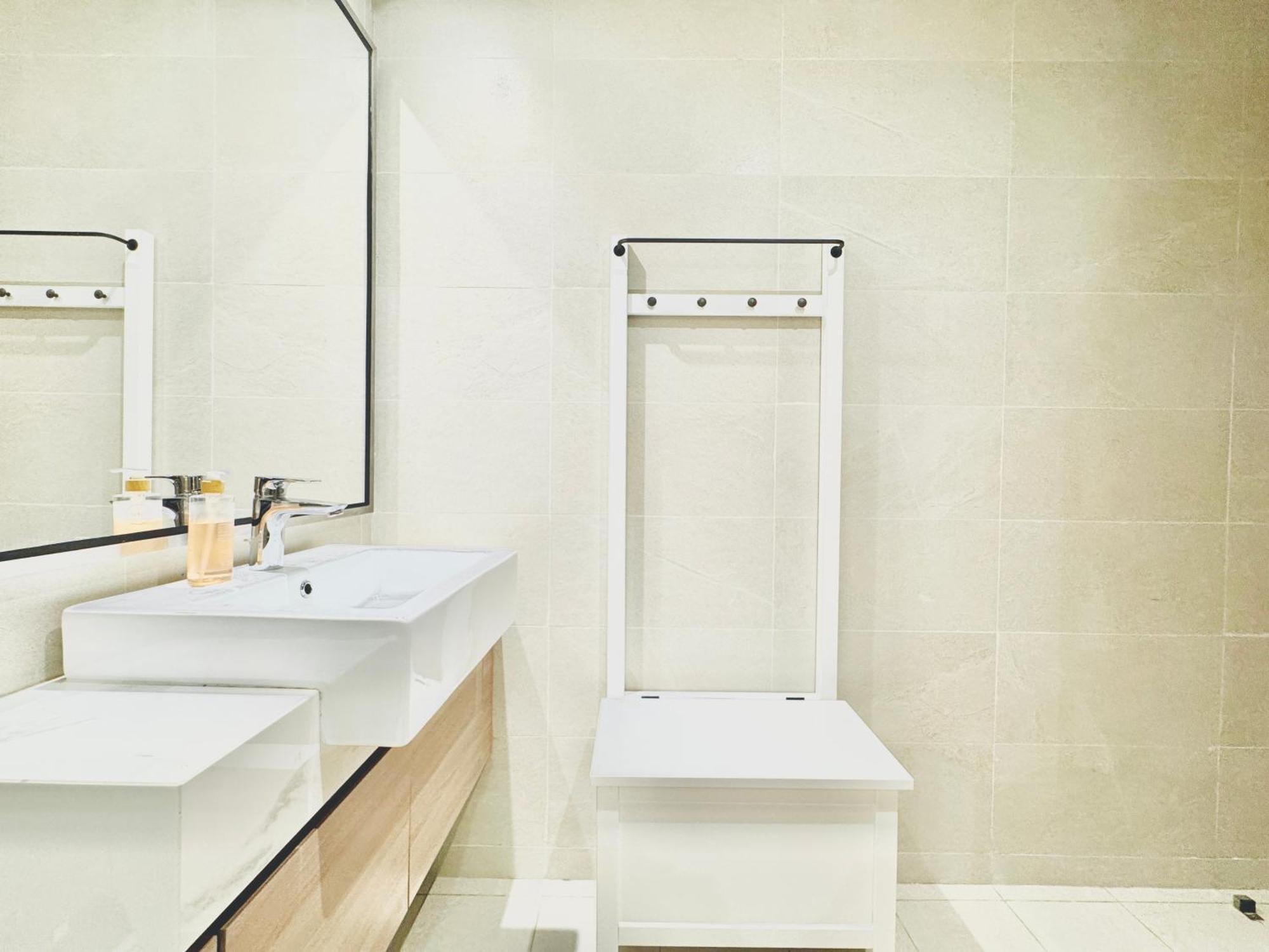 Apartment Chic 1-br In Azizi Riviera-your Perfect ! Dubai