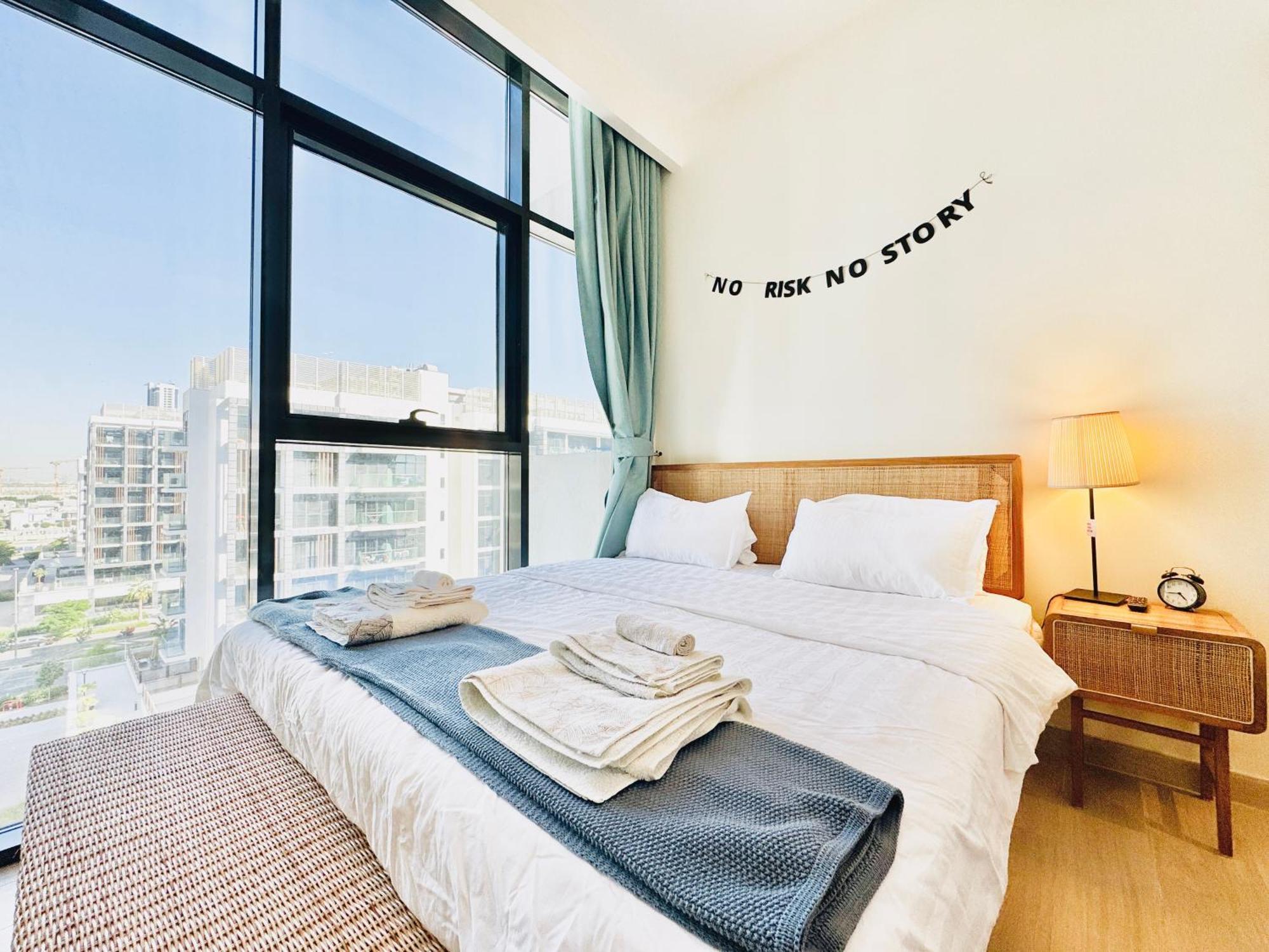 Chic 1-br In Azizi Riviera-your Perfect !