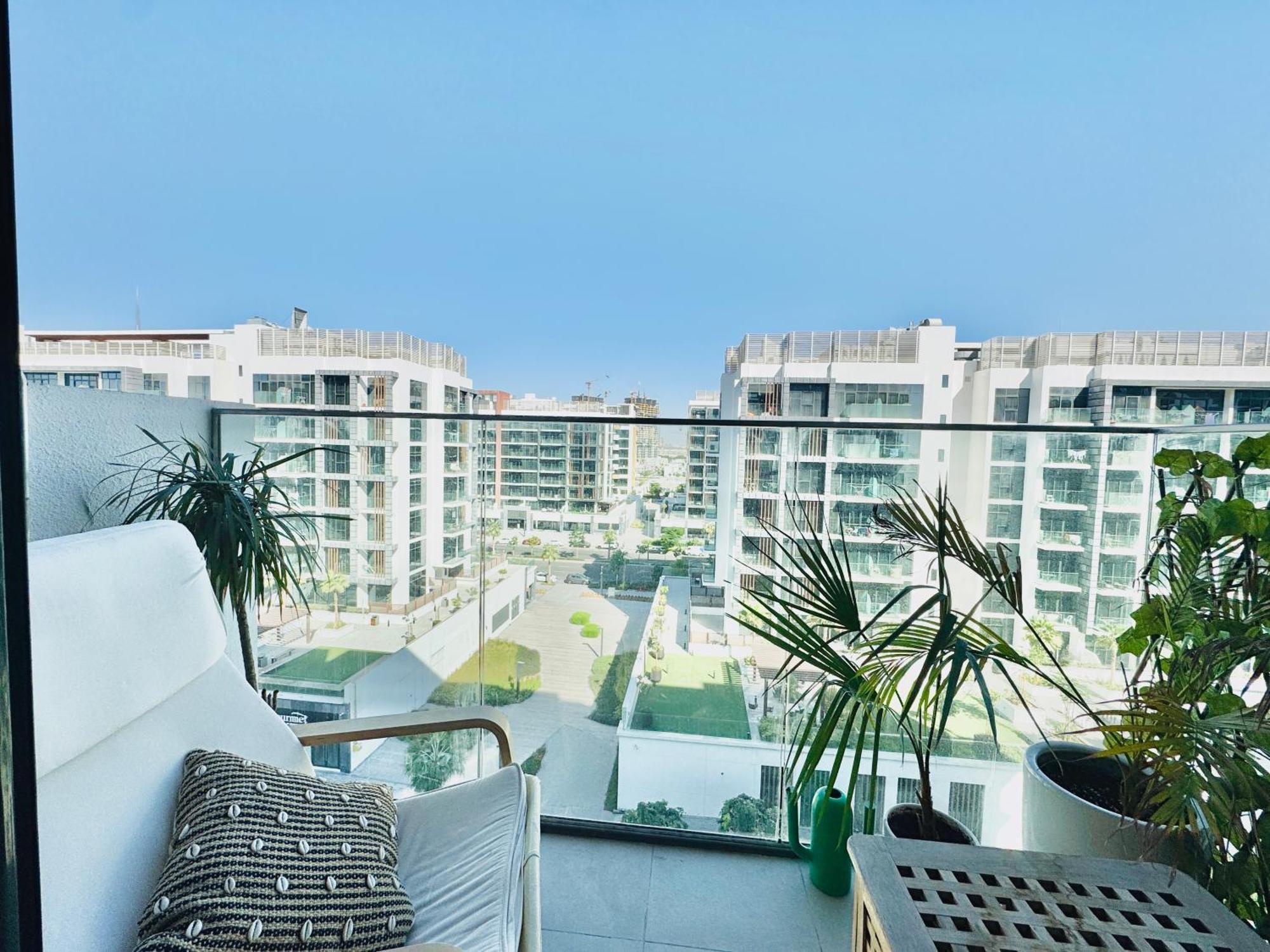 Chic 1-br In Azizi Riviera-your Perfect !