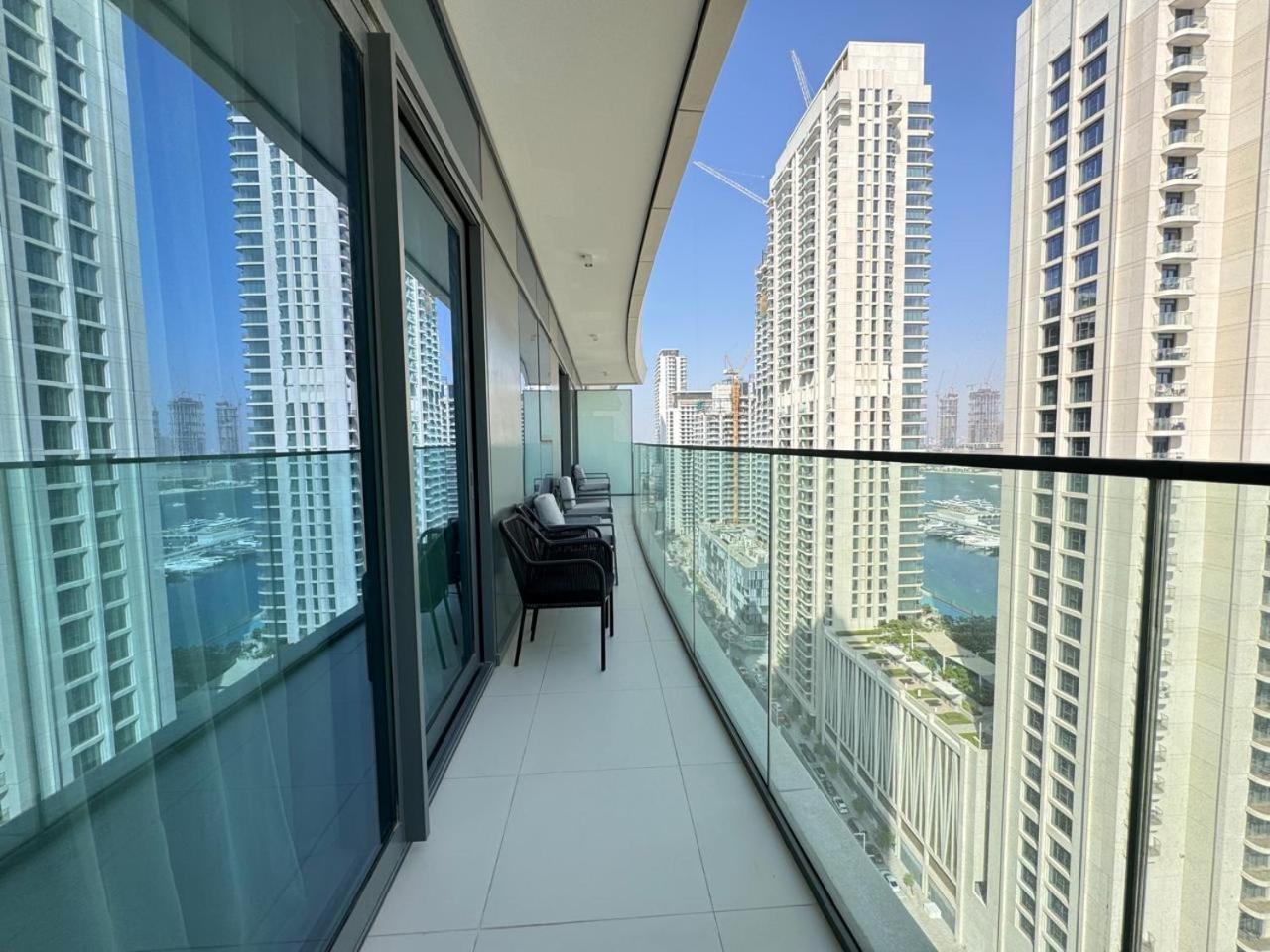 2br Modern Vista Emaar Beachfront Dubai