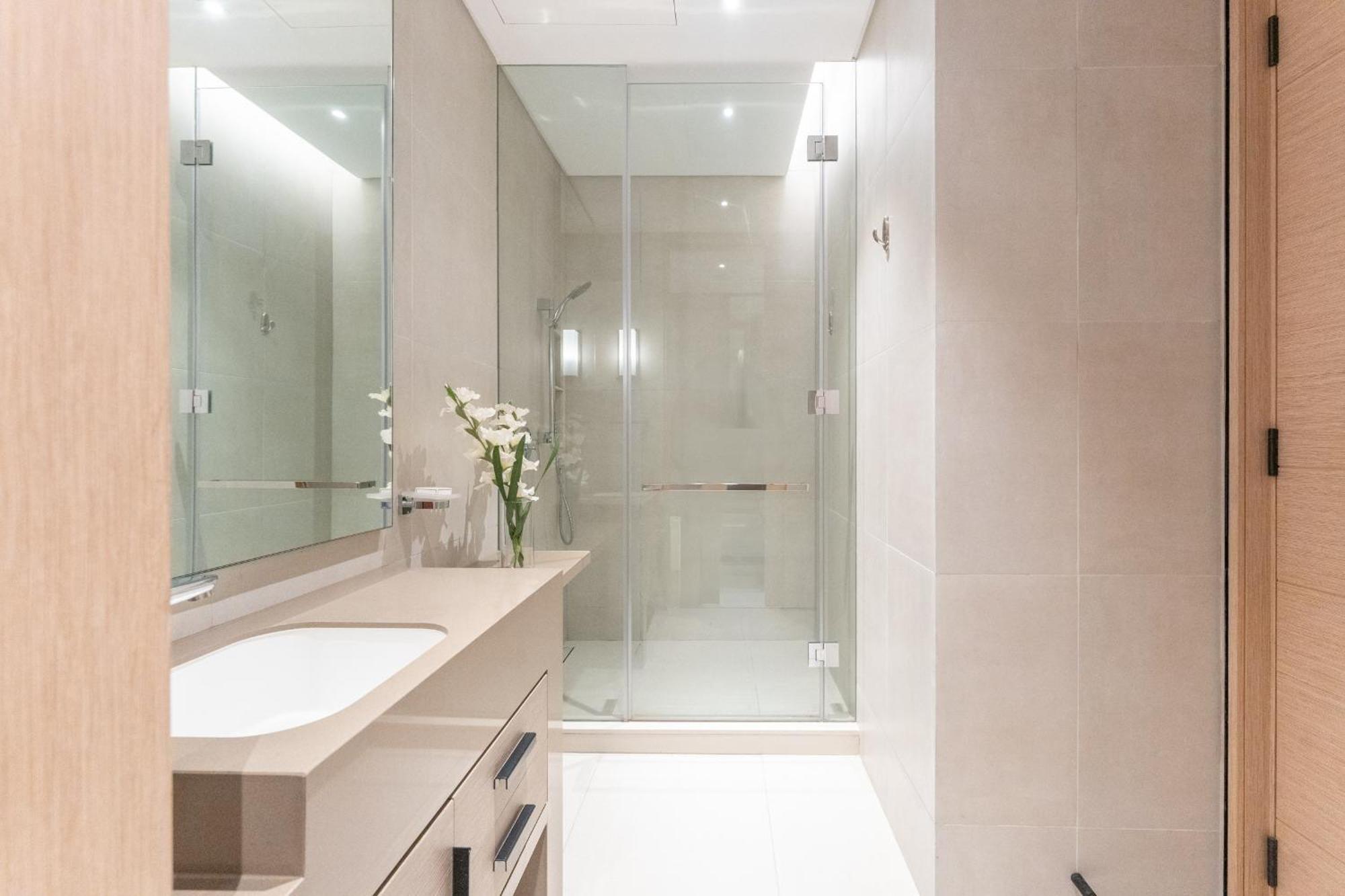 Luxury 2 Bedroom With Breathtaking Apartment