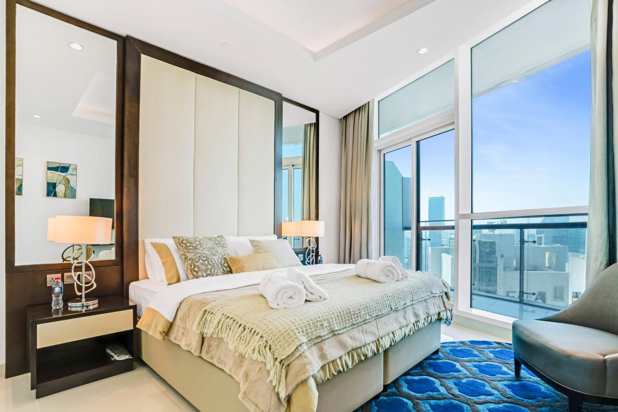 2 Bedrooms With Iconic Burj Khalifa Views Apartment