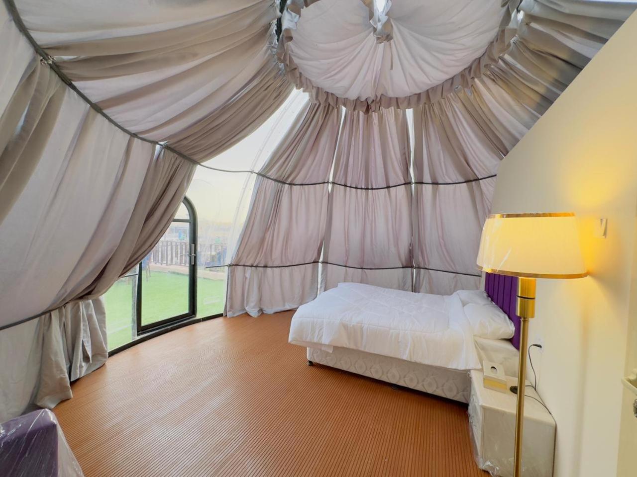 Desert Night Luxury tent *