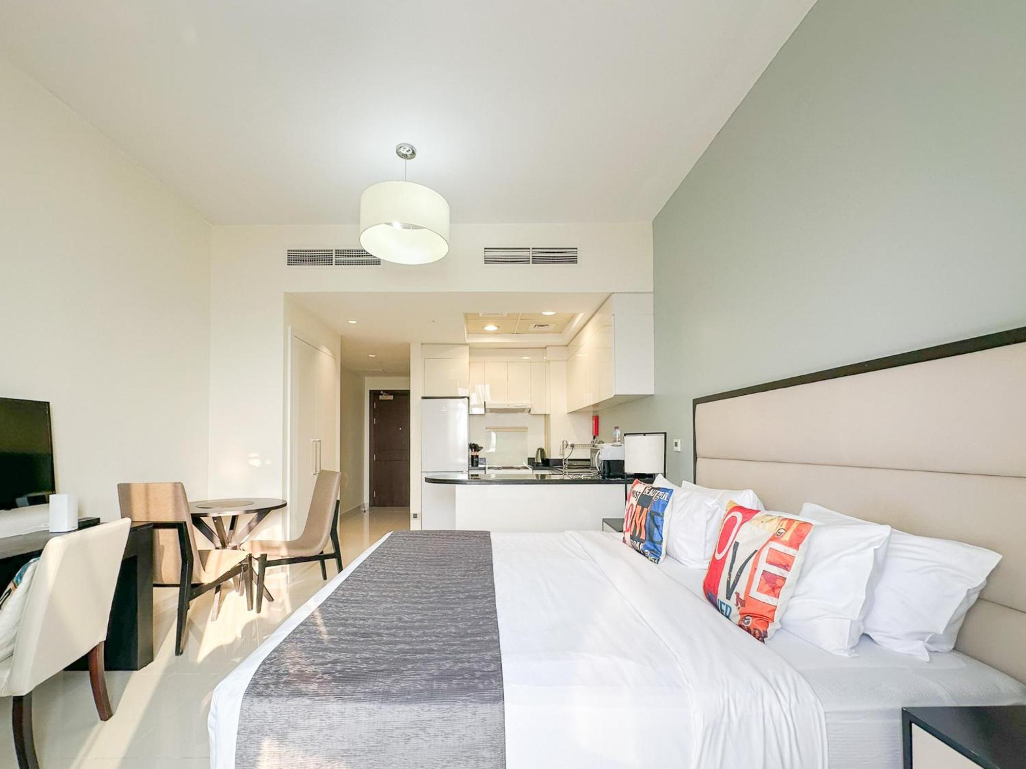 Apartment Bespoke Homes - High Floor In Tower 108 Jvc Dubai