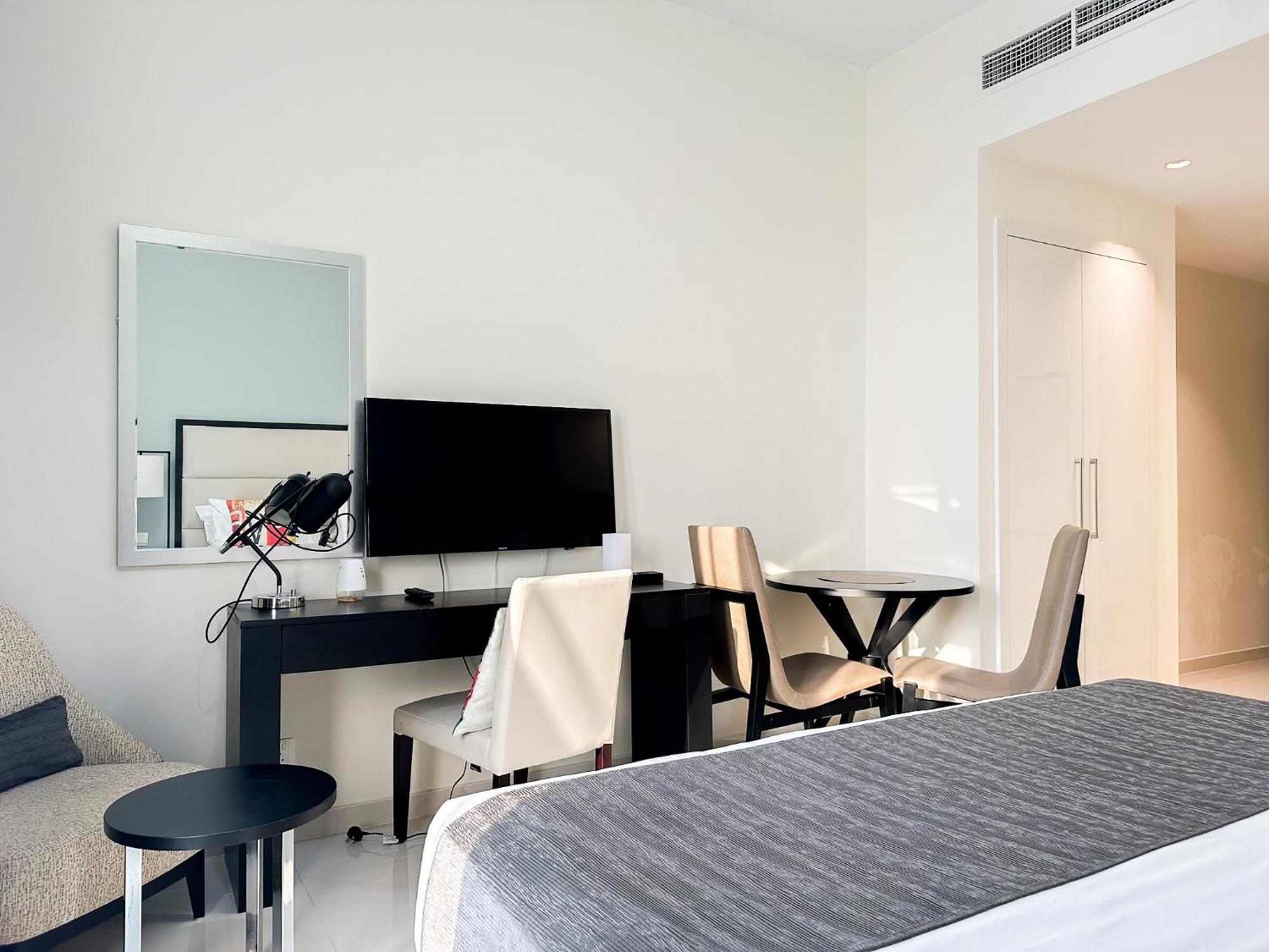 Apartment Bespoke Homes - High Floor In Tower 108 Jvc Dubai