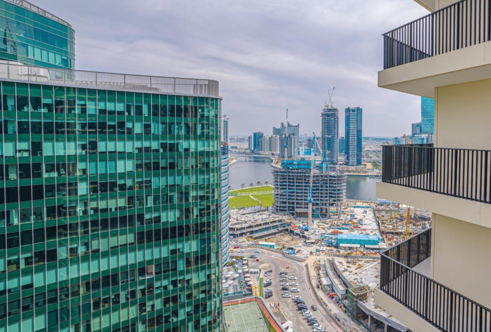 Ahad Residents - Cozy Near Downtown Apartment *