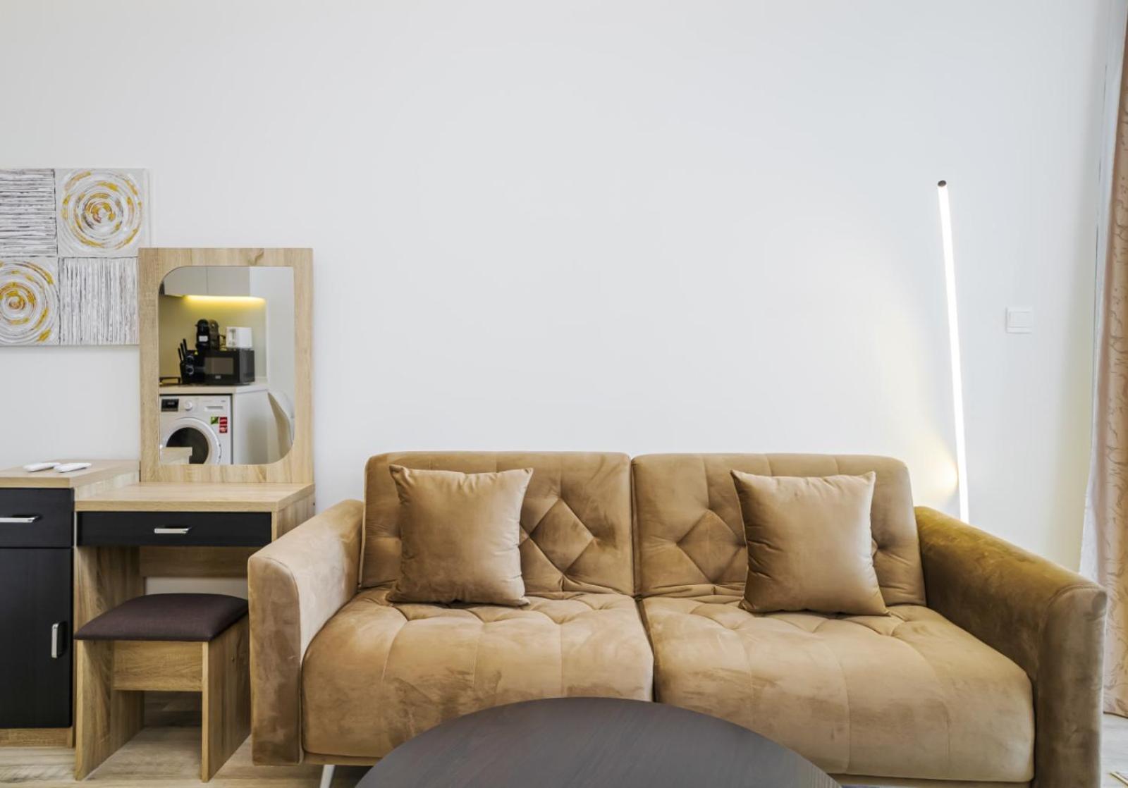 Ahad Residents - Cozy Near Downtown Dubai