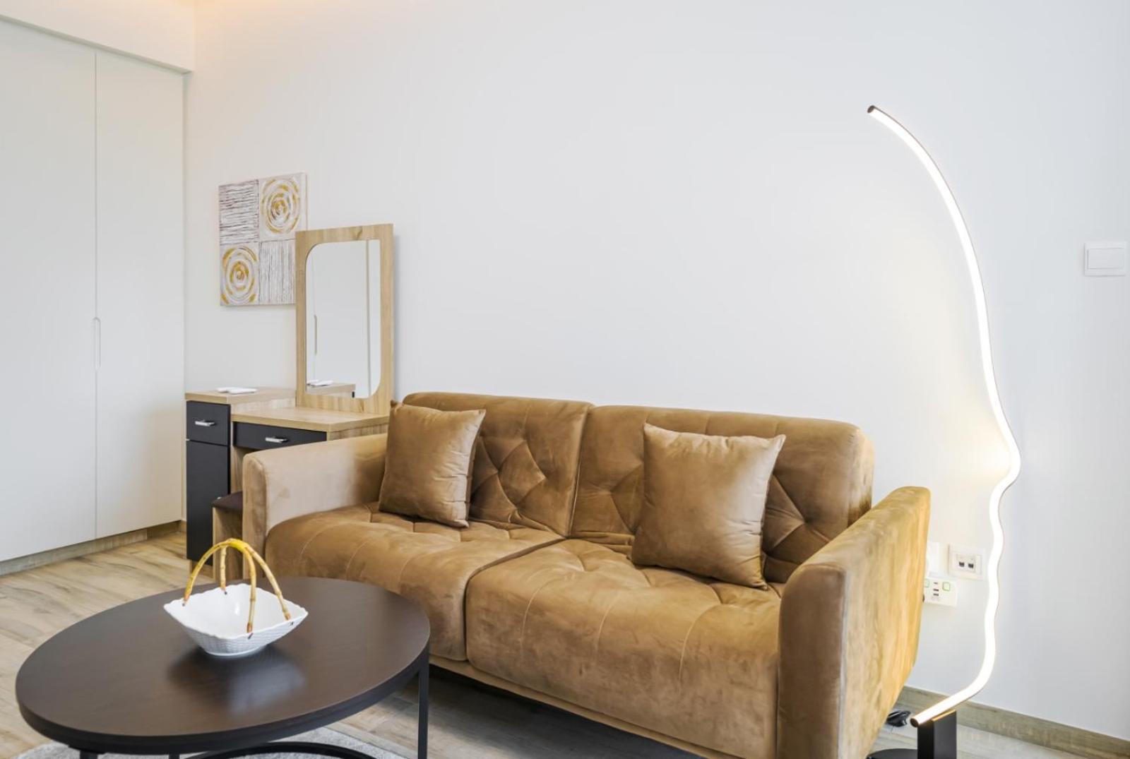 Ahad Residents - Cozy Near Downtown Dubai