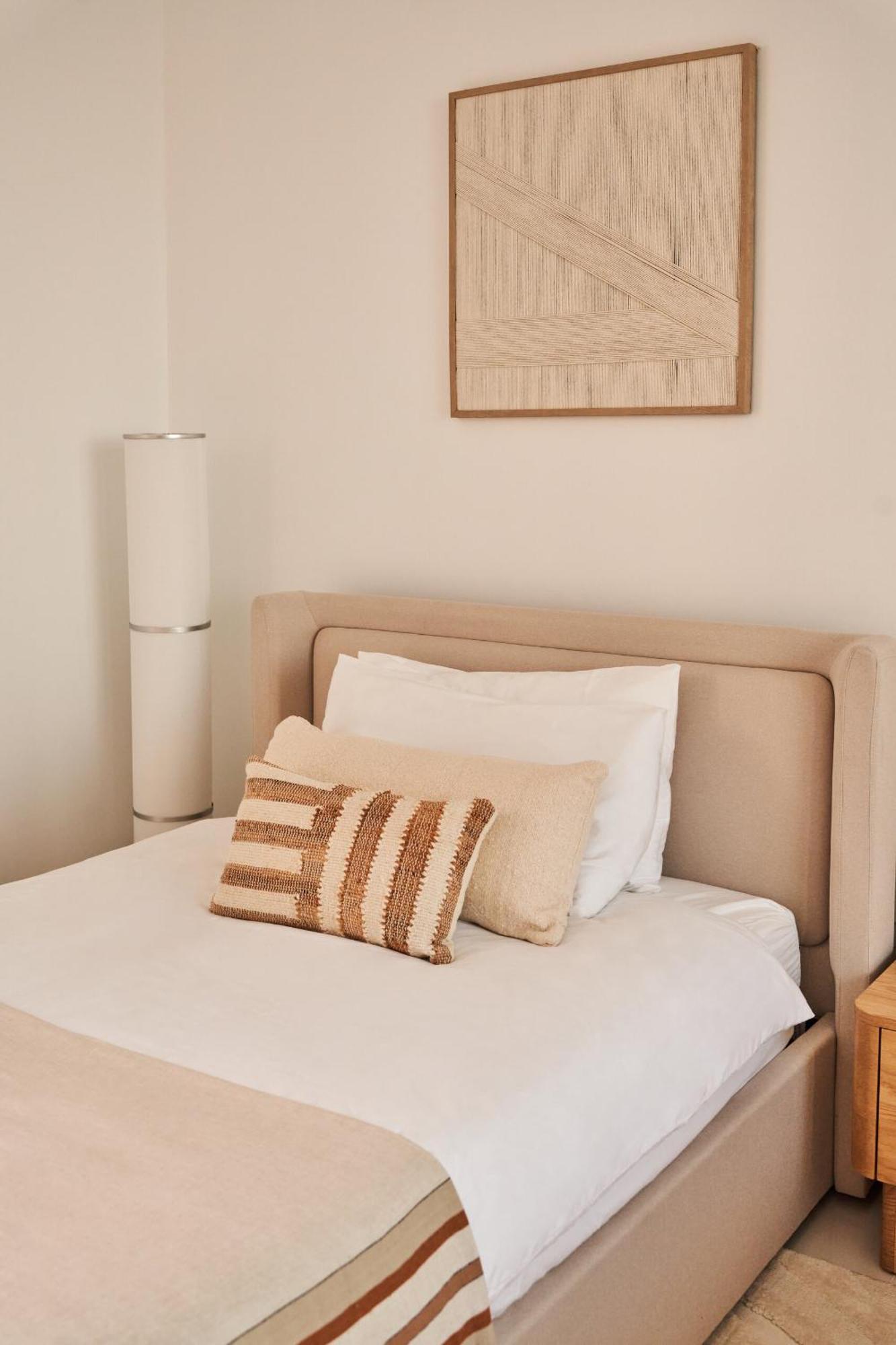 Apartment 2bd Paramount Midtown - 6 Guests - Burj Views 64th Floor Infinity Pool, King Bed