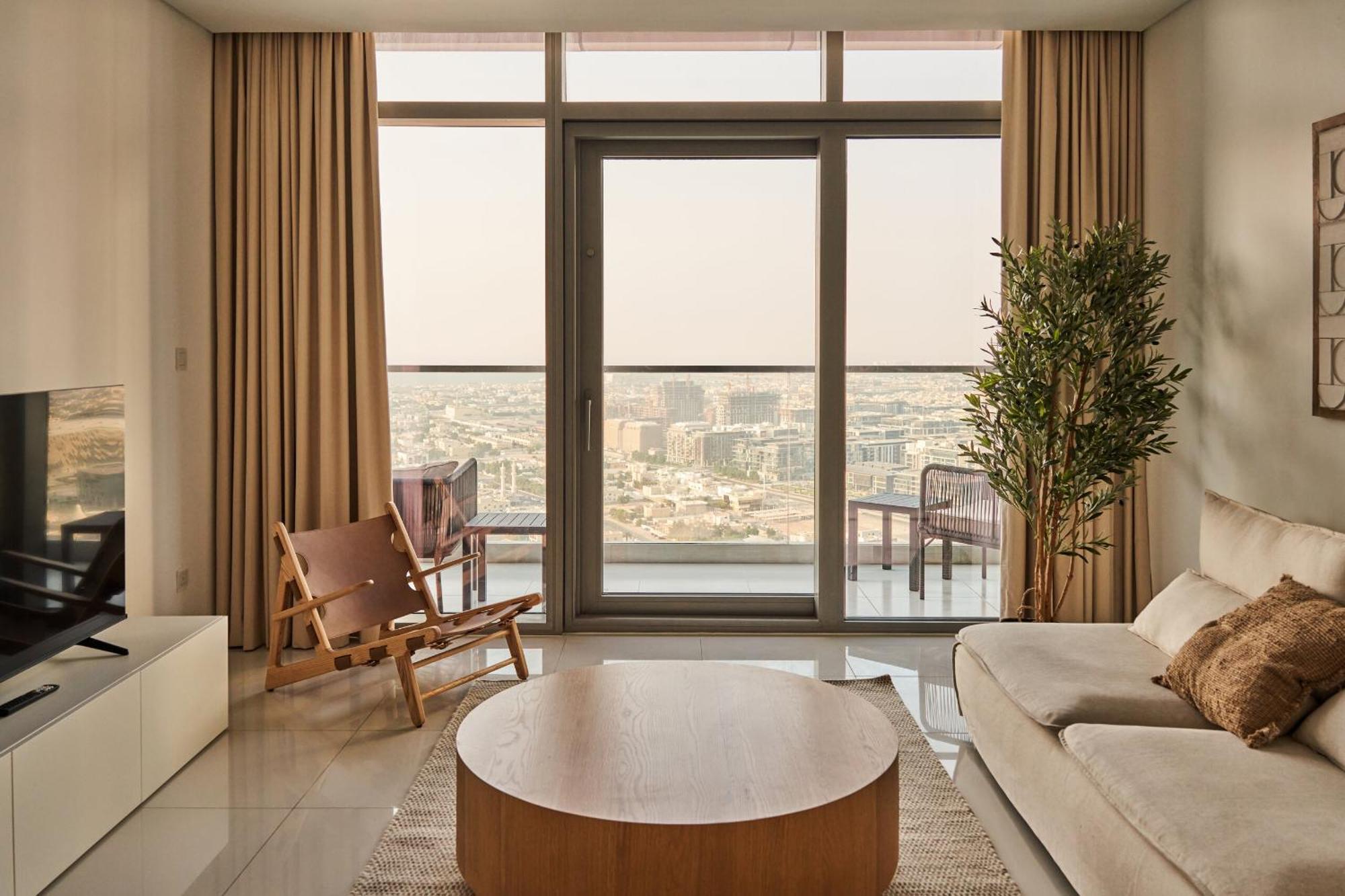 Apartment 2bd Paramount Midtown - 6 Guests - Burj Views 64th Floor Infinity Pool, King Bed Dubai